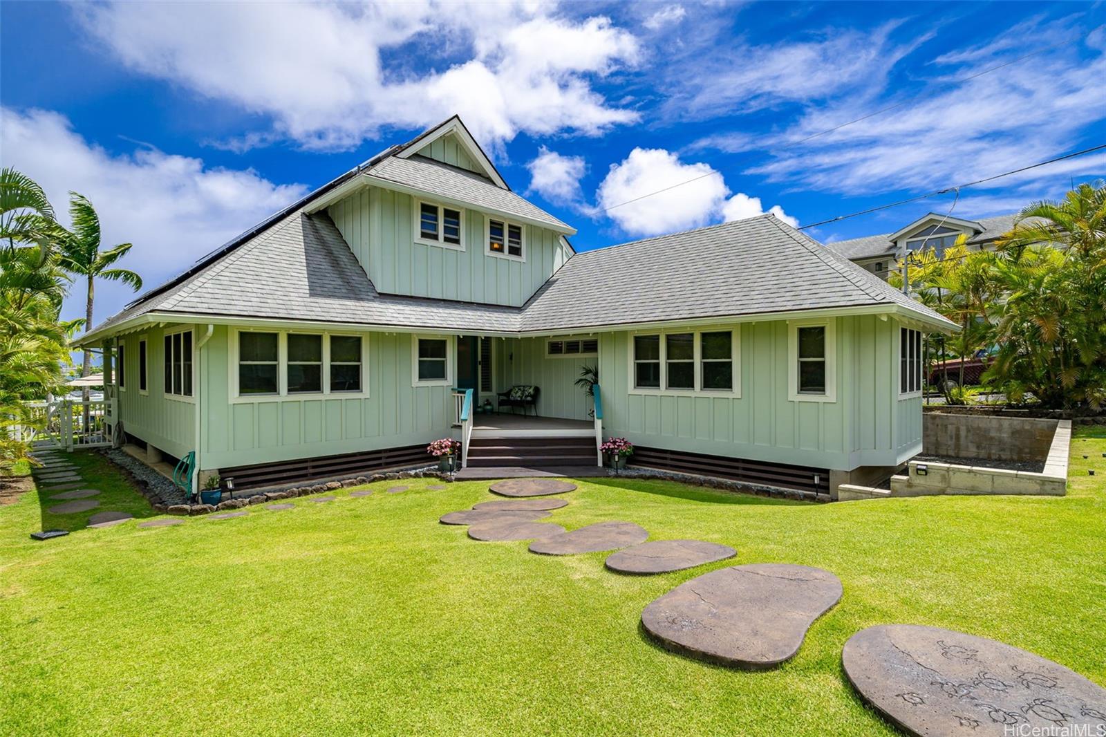 44-299 Kaneohe Bay Drive Kaneohe, HI 96744