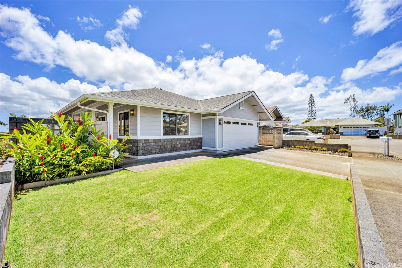 95-1009 Koliliko Street Mililani, HI 96789