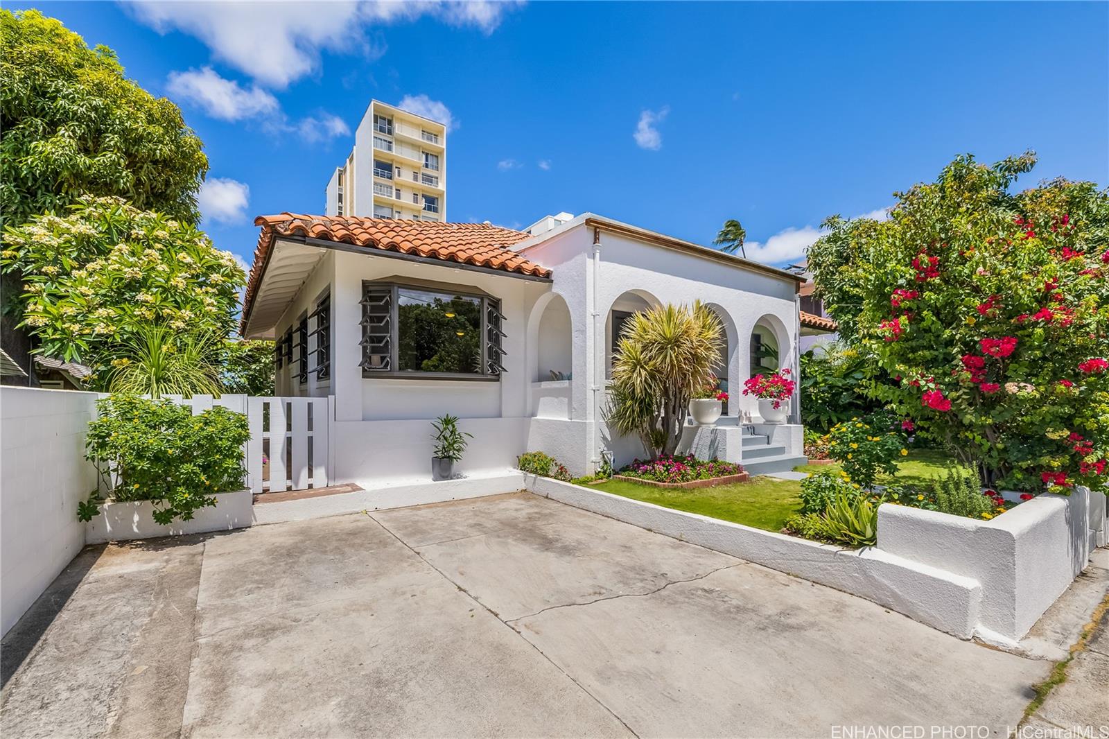 3023 Kiele Avenue Honolulu, HI 96815