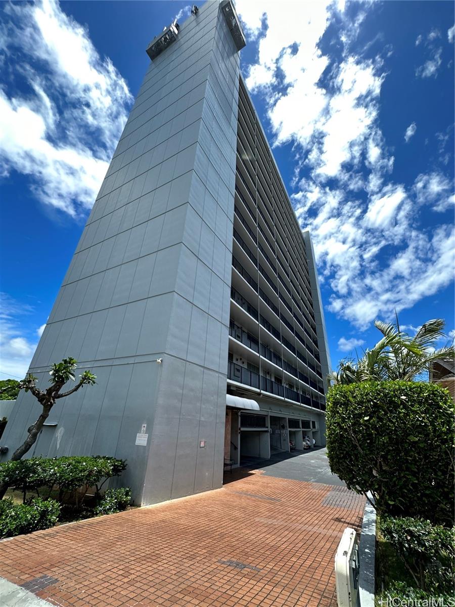 1541 Dominis Street #602, Honolulu, HI 96822