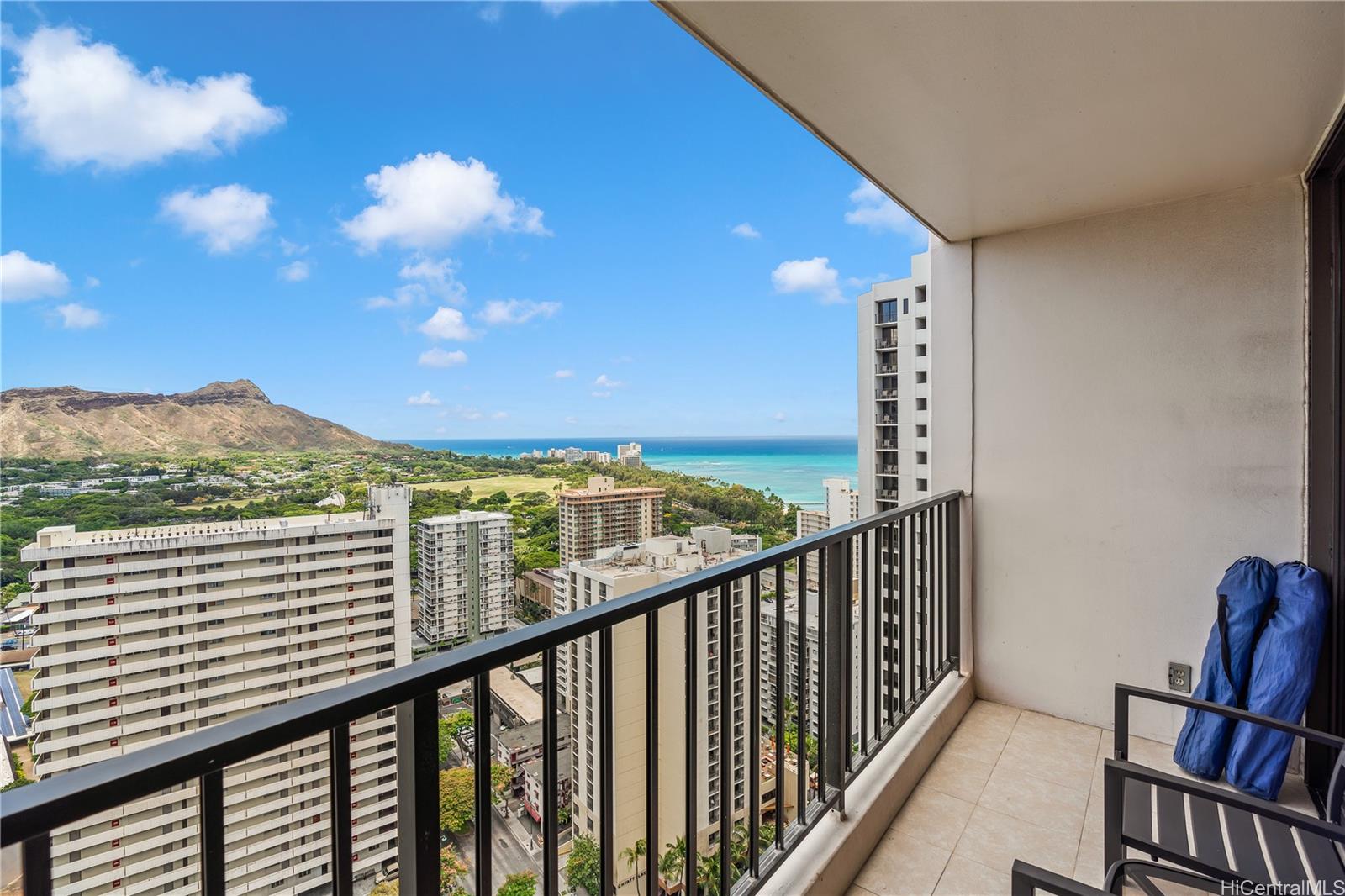 201 Ohua Avenue #3209-T1(NUC), Honolulu, HI 96815