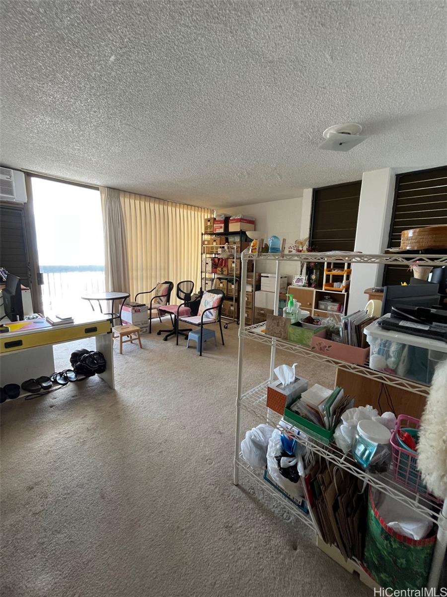 1560 Thurston Avenue #1206, Honolulu, HI 96822