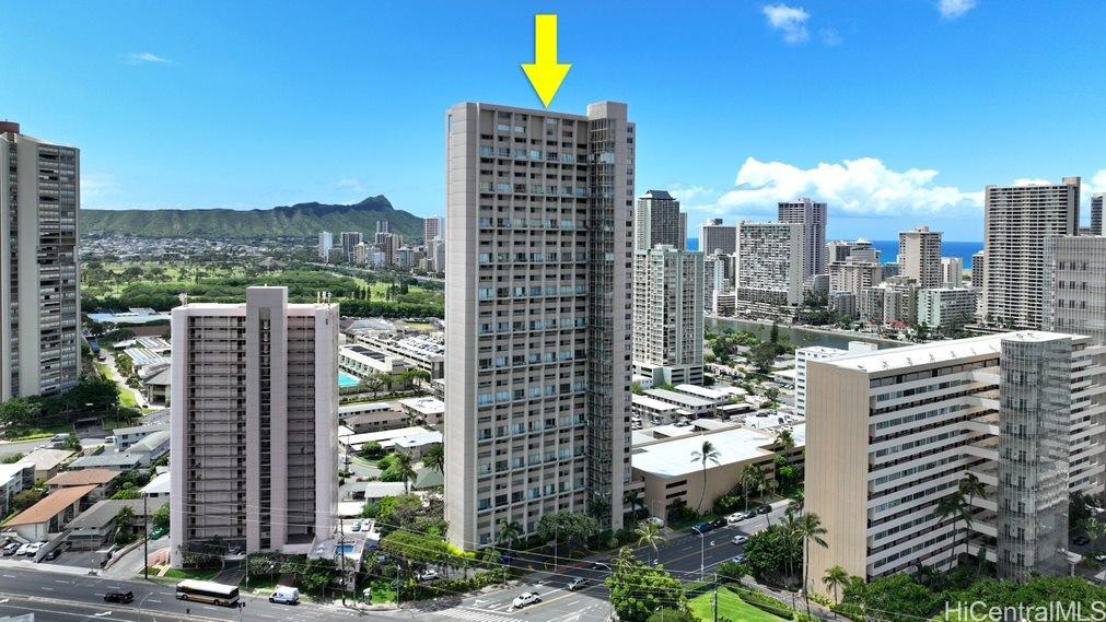 555 University Avenue #1705, Honolulu, HI 96826
