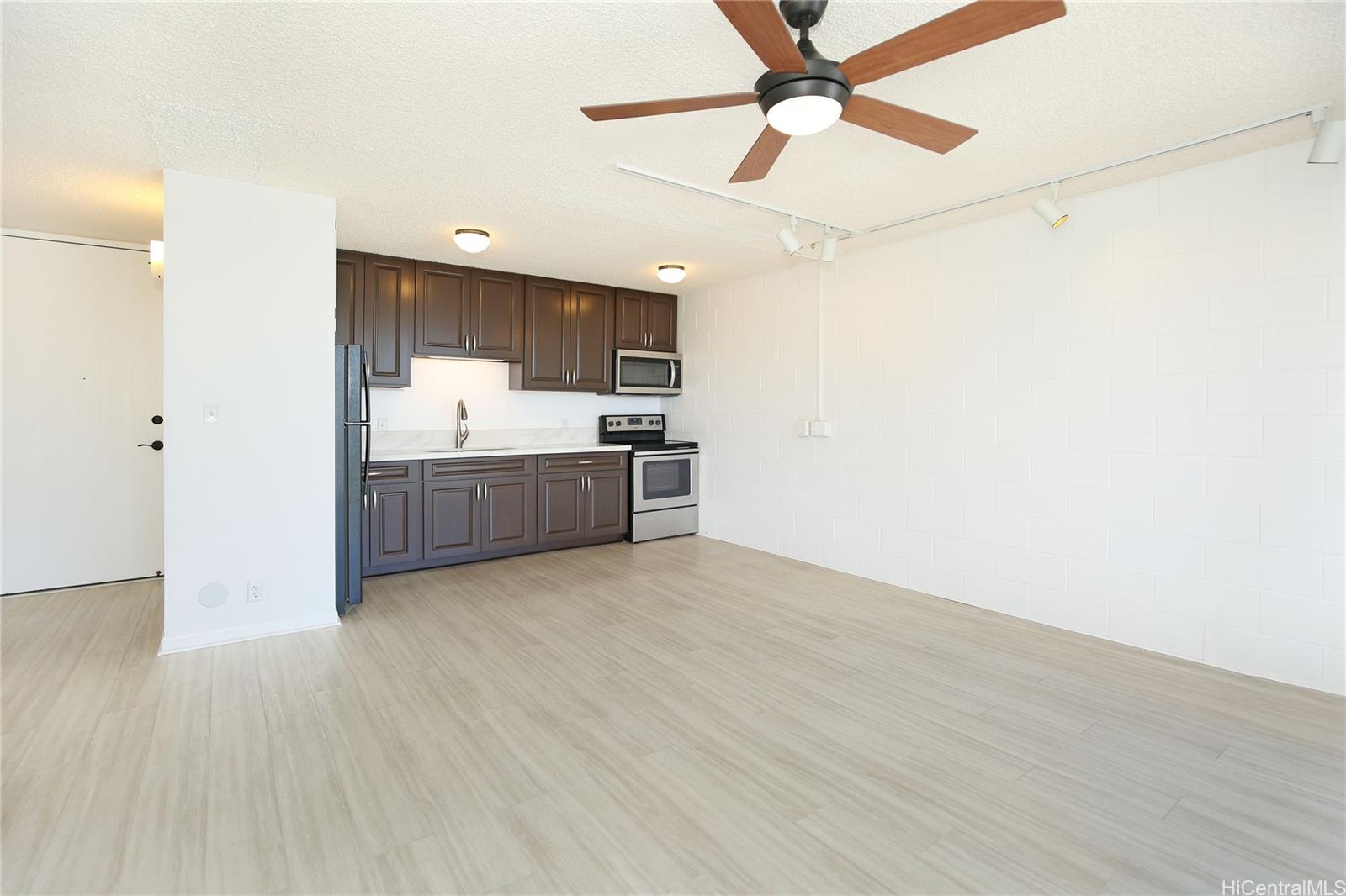 1687 Pensacola Street #905, Honolulu, HI 96822