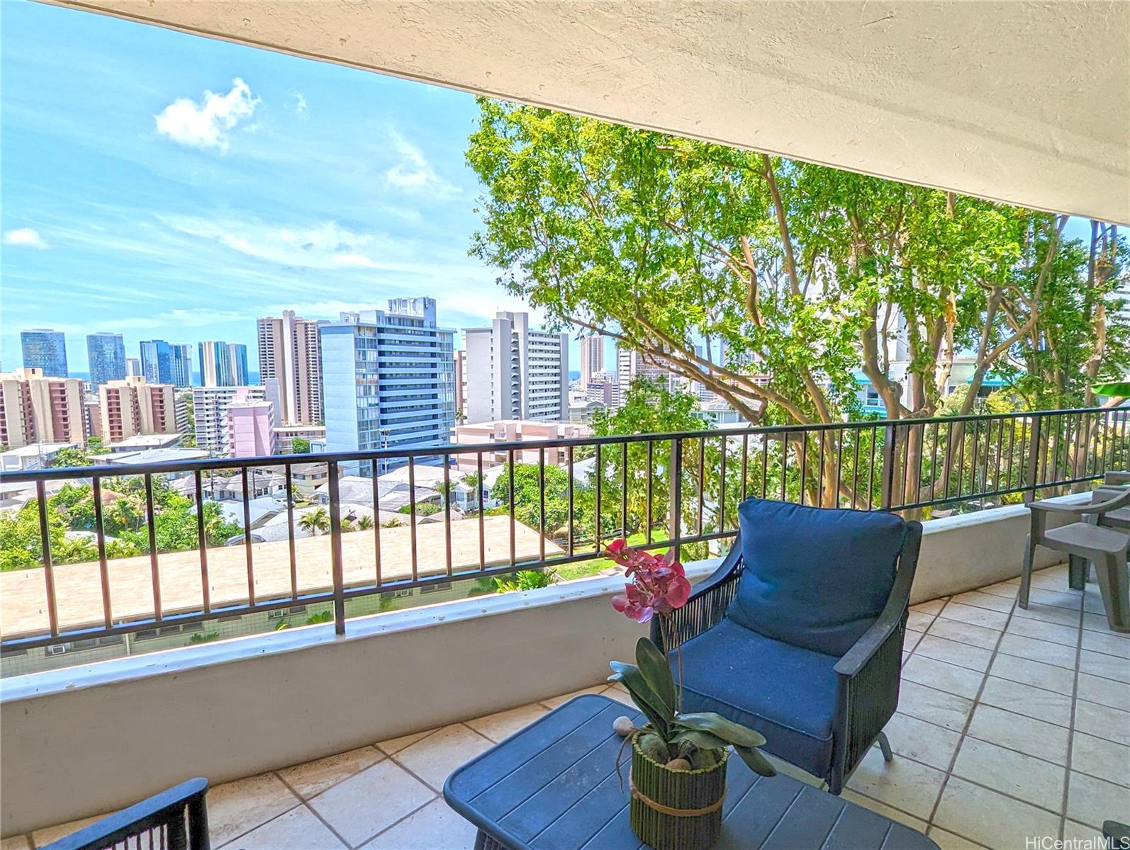 965 Prospect Street #404, Honolulu, HI 96822