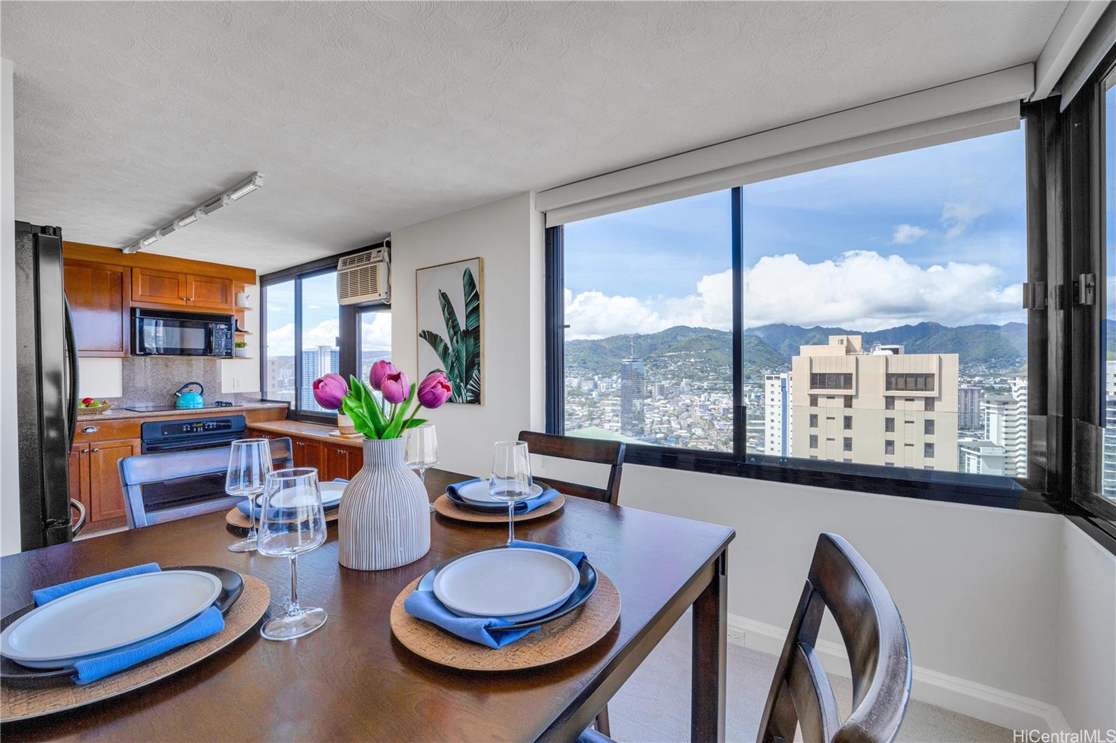 343 Hobron Lane #4202, Honolulu, HI 96815