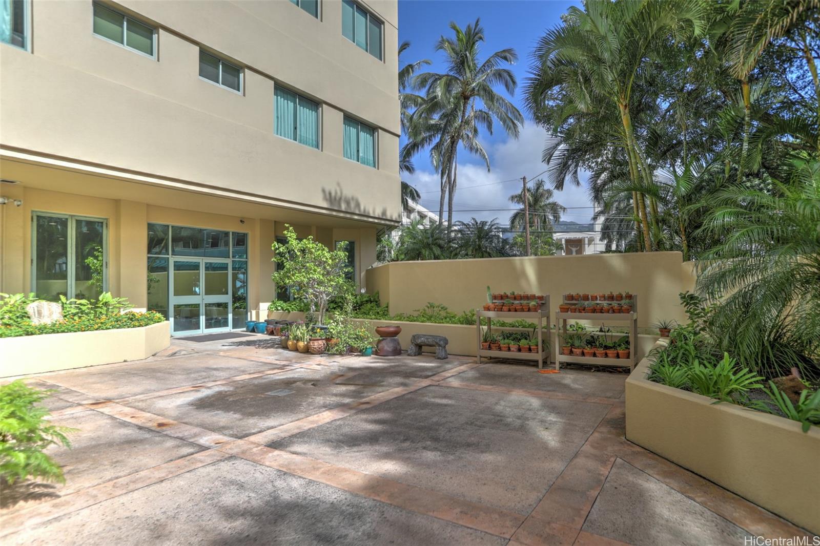 1314 Kalakaua Avenue #506, Honolulu, HI 96826