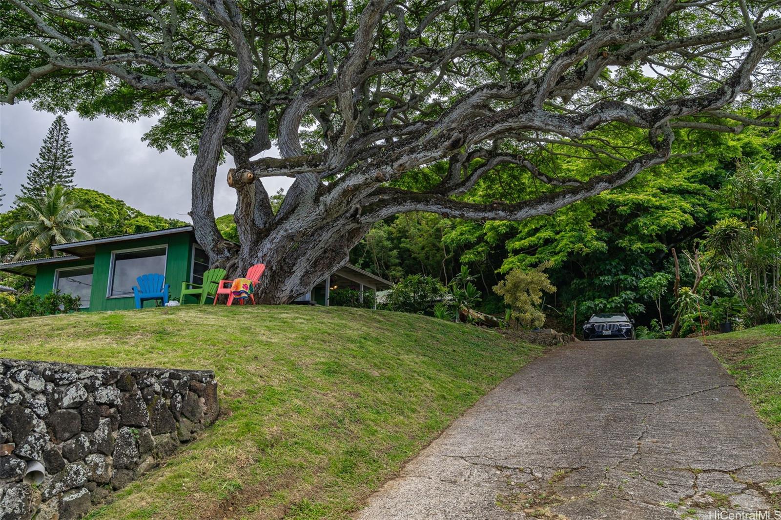 47-066 Kamehameha Highway Kaneohe, HI 96744