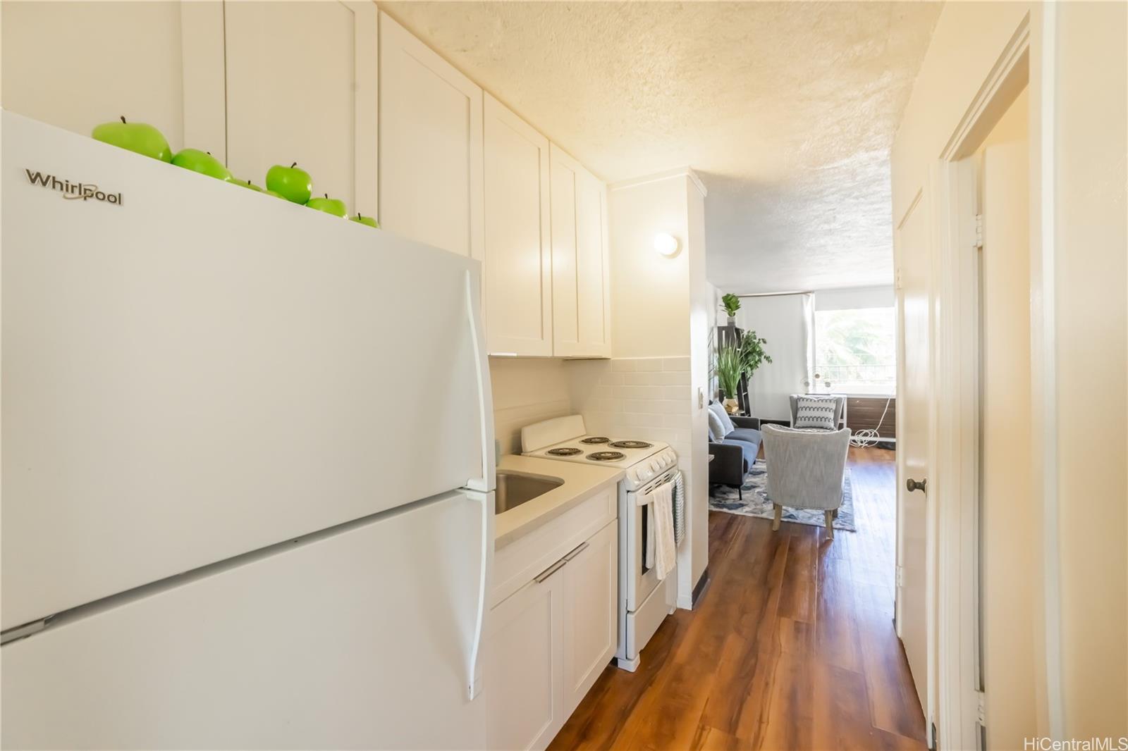 1710 Makiki Street #404, Honolulu, HI 96822