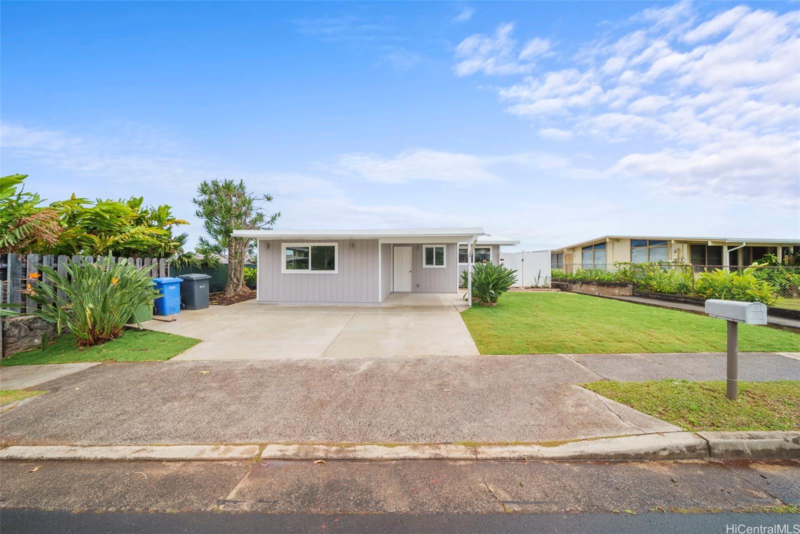 2335 Ahamoa Street Pearl City, HI 96782