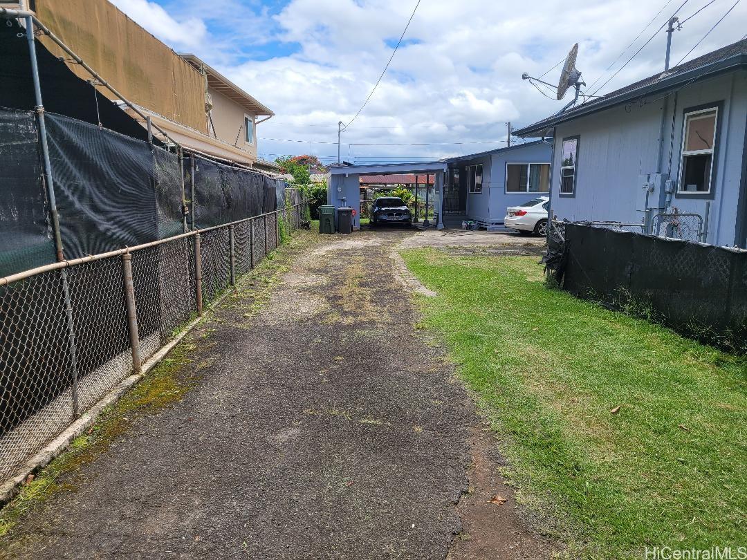 1026 Ihiihi Avenue Wahiawa, HI 96786