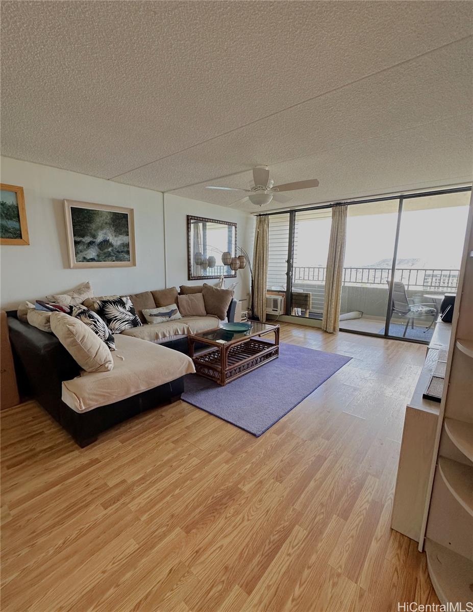 2240 Kuhio Avenue #3703, Honolulu, HI 96815