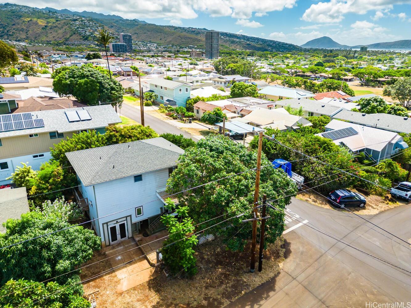 4060 Maunaloa Avenue Honolulu, HI 96816