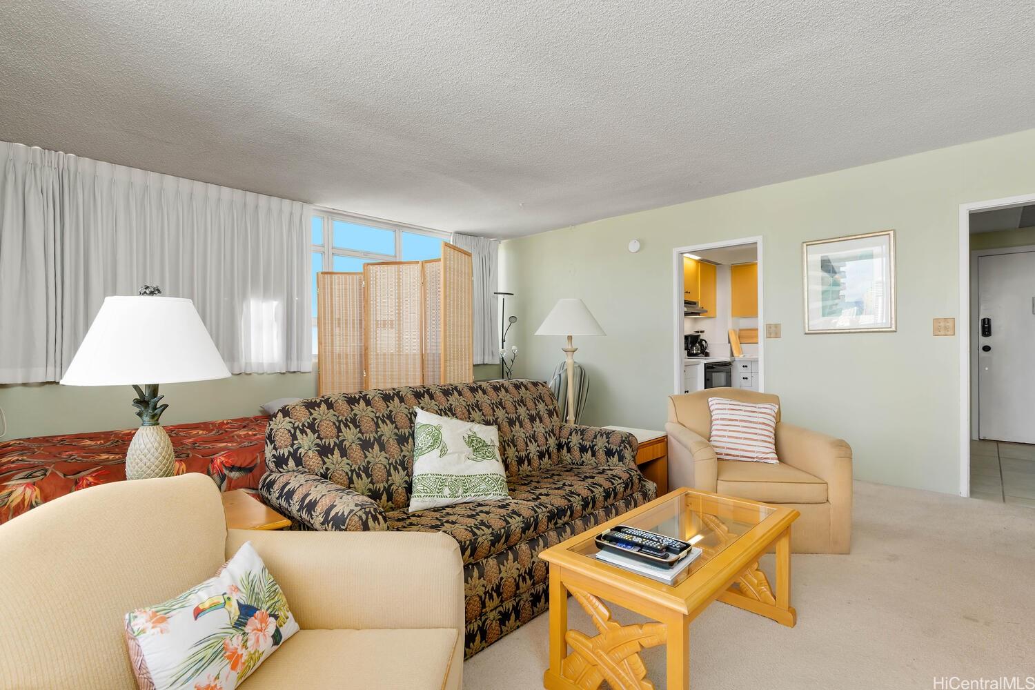 2500 Kalakaua Avenue #2103, Honolulu, HI 96815