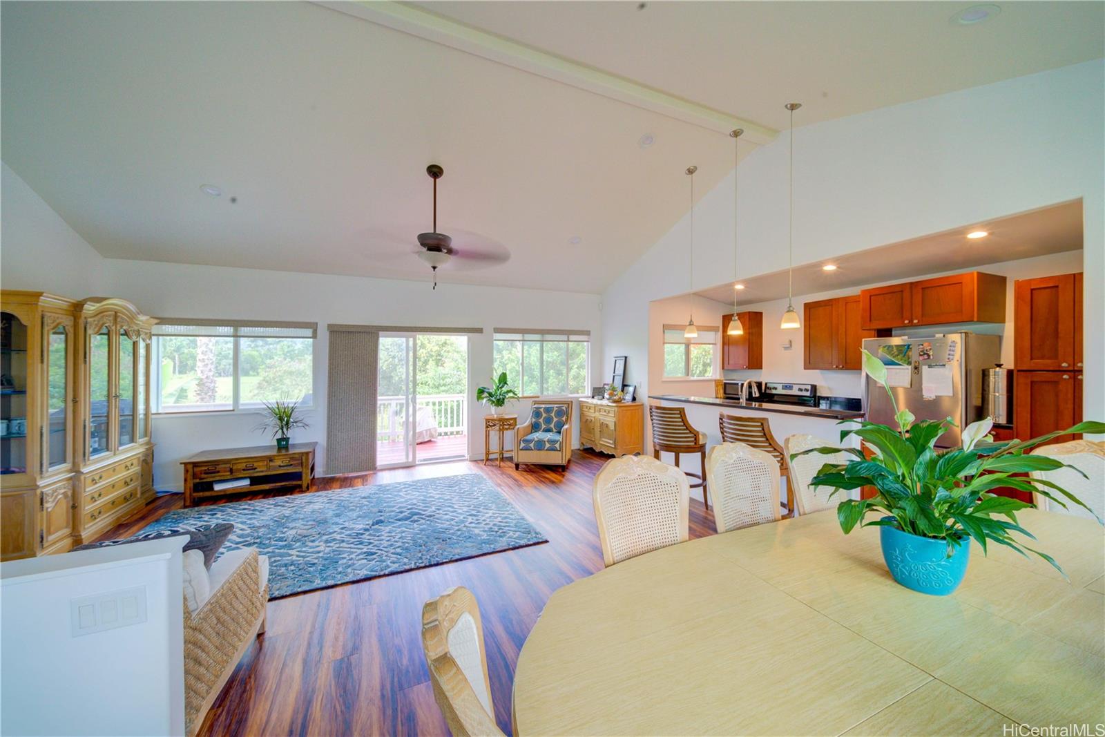 66-350 Waialua Beach Road #A, Haleiwa, HI 96712