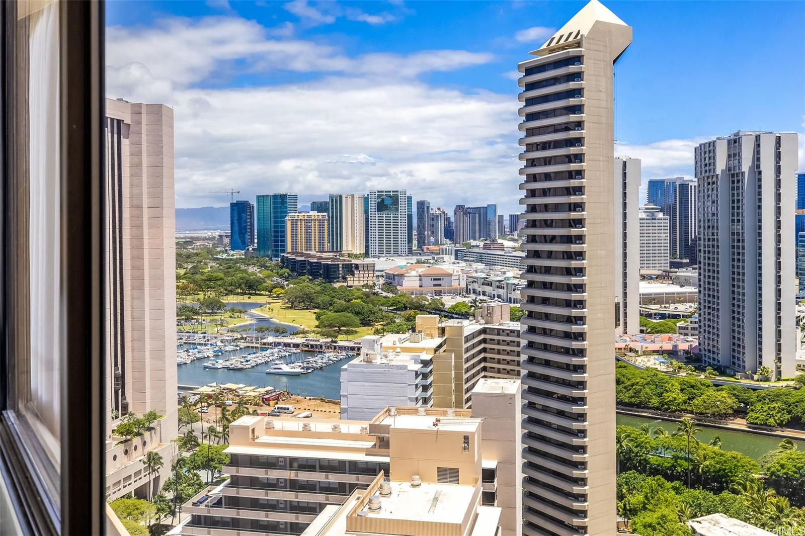 1778 Ala Moana Boulevard #2906, Honolulu, HI 96815