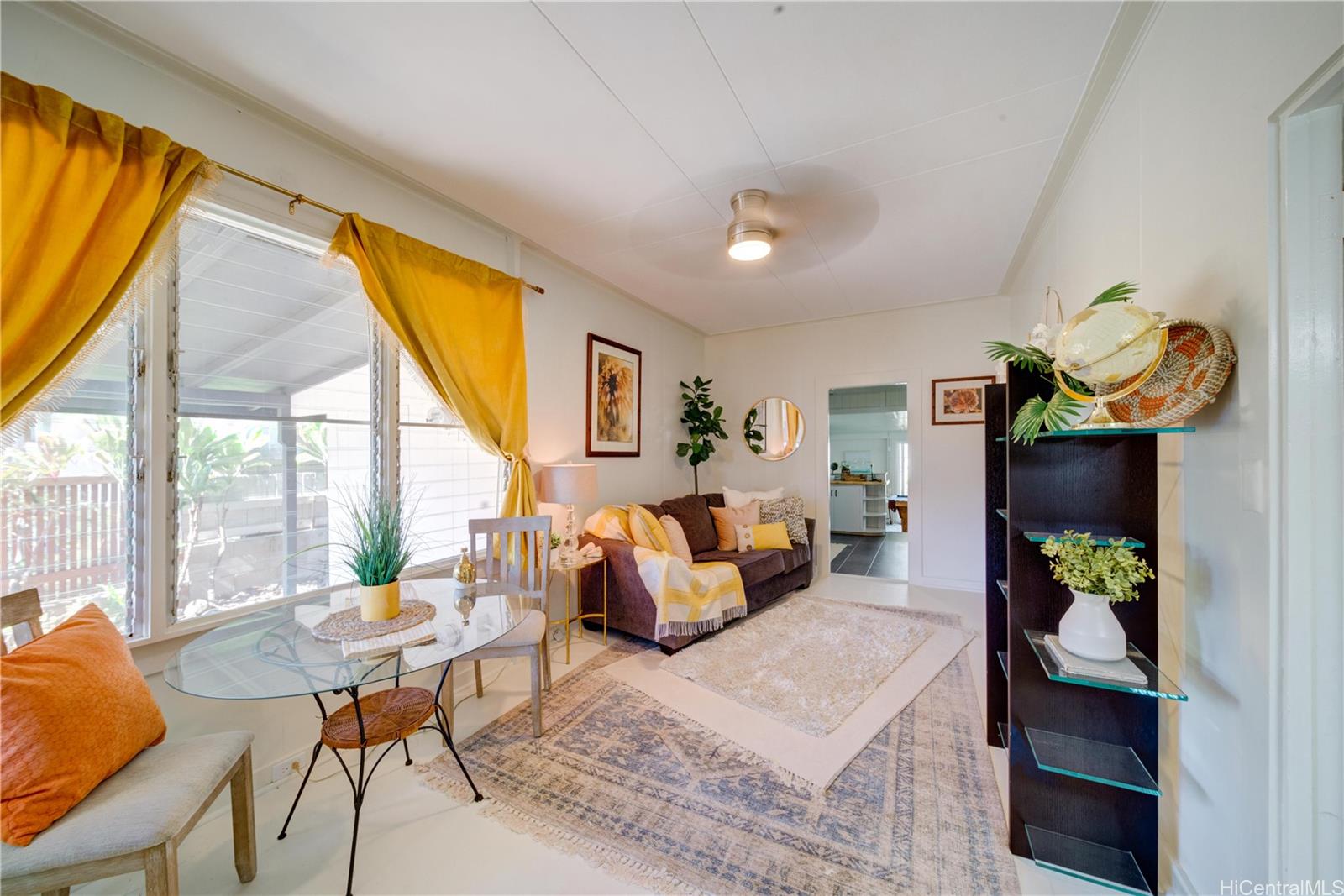 938 Wailupe Place Honolulu, HI 96821