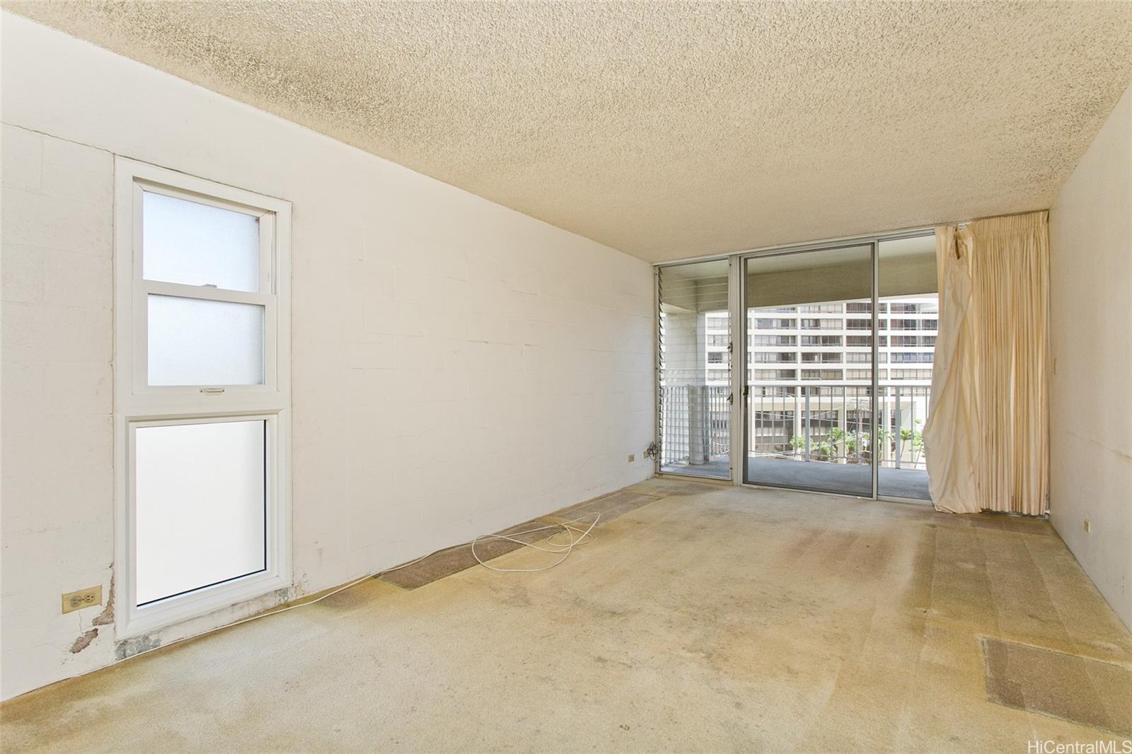 2488 Kapiolani Boulevard #704, Honolulu, HI 96826