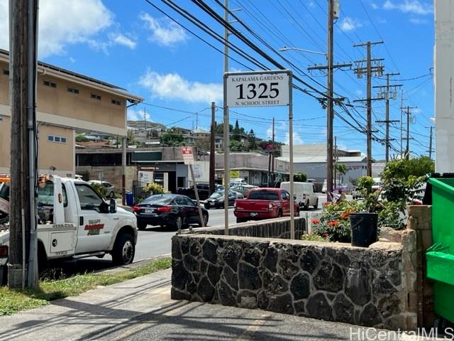 1325 School Street #B311, Honolulu, HI 96817
