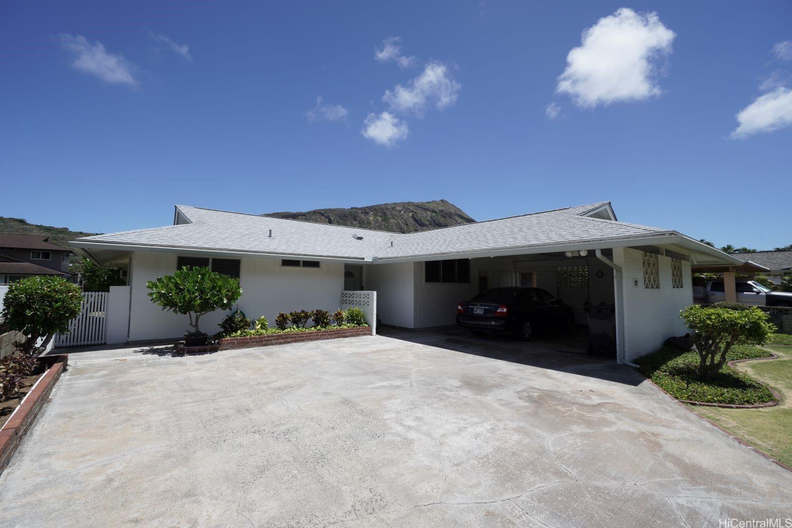 877 Waioli Street Honolulu, HI 96825