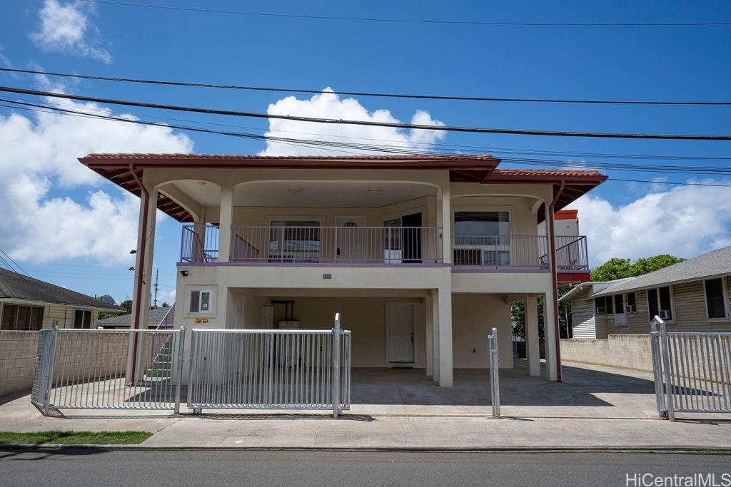 2969 Kamakini Street Honolulu, HI 96816