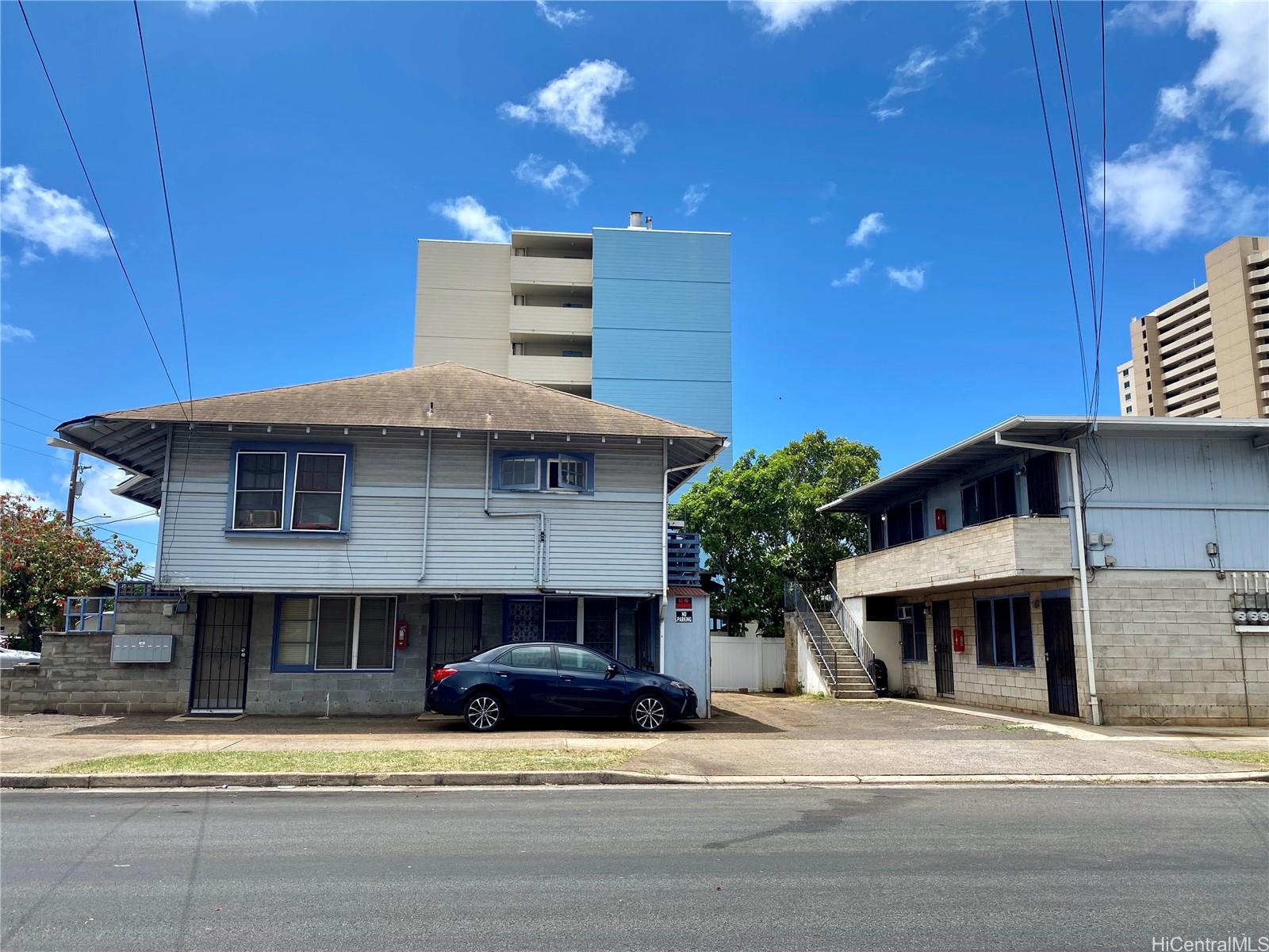 2831 Winam Avenue Honolulu, HI 96816