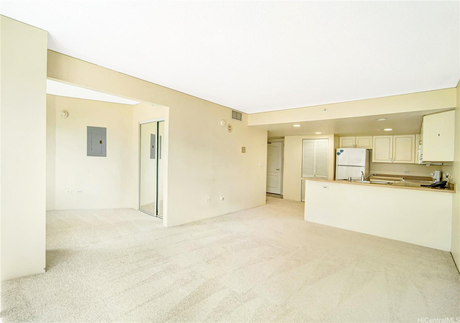 1314 Kalakaua Avenue #408, Honolulu, HI 96826