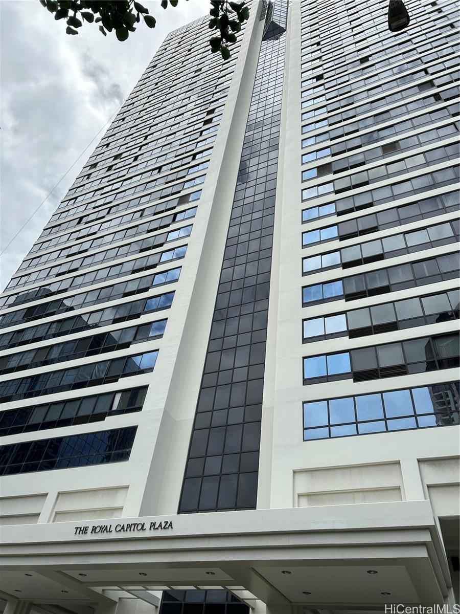 876 Curtis Street #3302, Honolulu, HI 96813