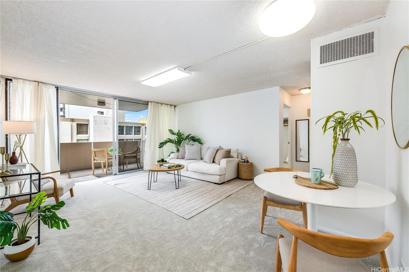 1561 Kanunu Street #502, Honolulu, HI 96814