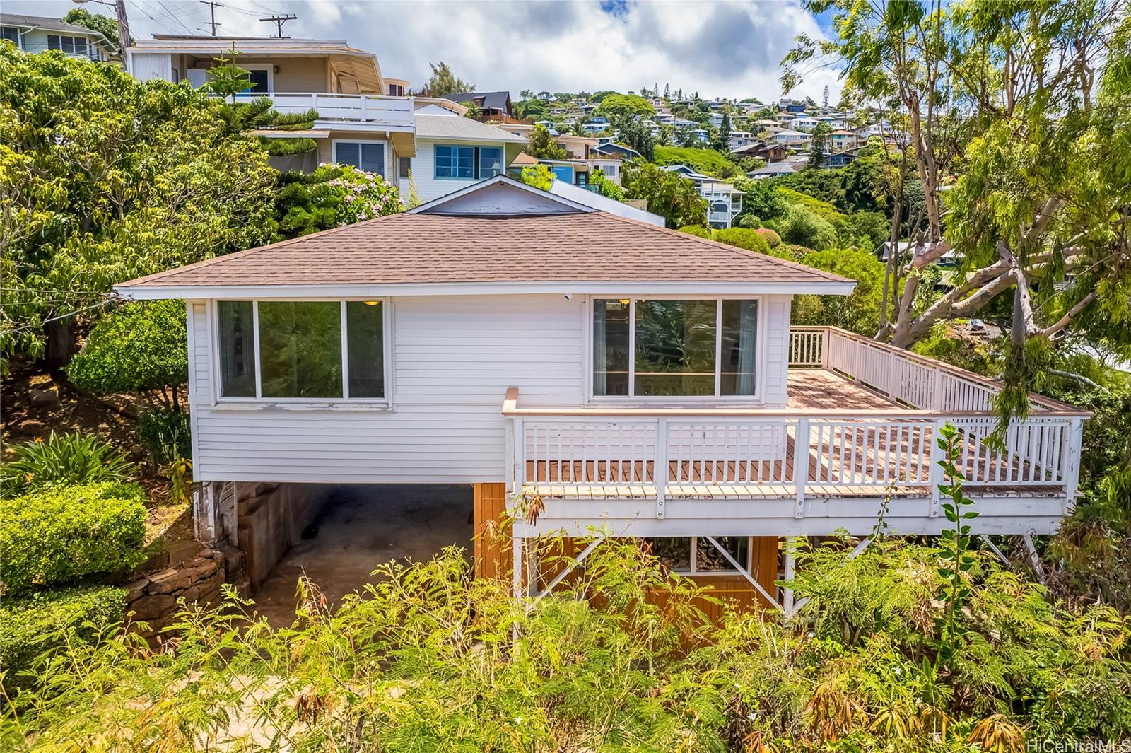 1729 Iwi Way Honolulu, HI 96816