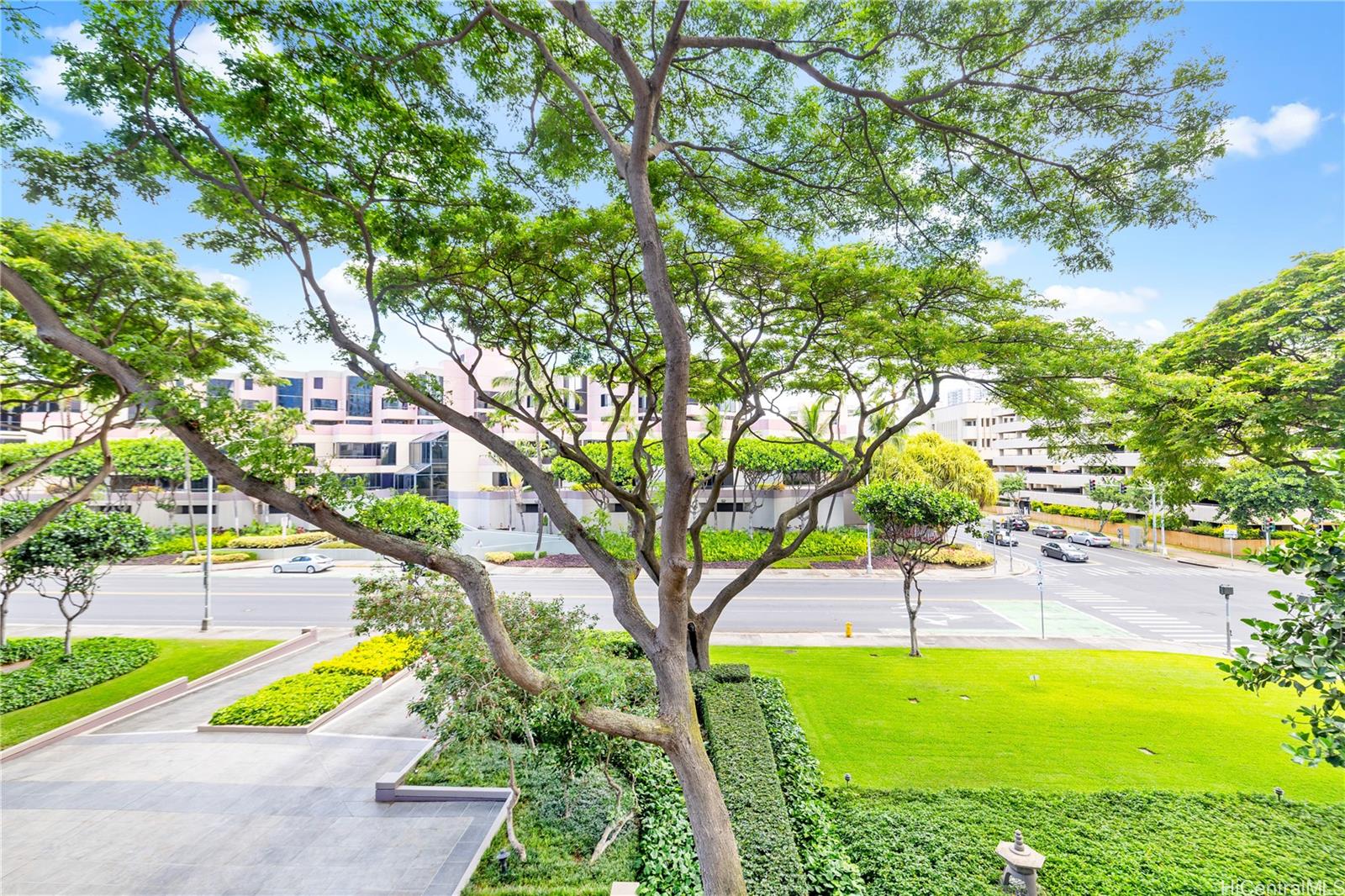 425 South Street #Mauka 203, Honolulu, HI 96813