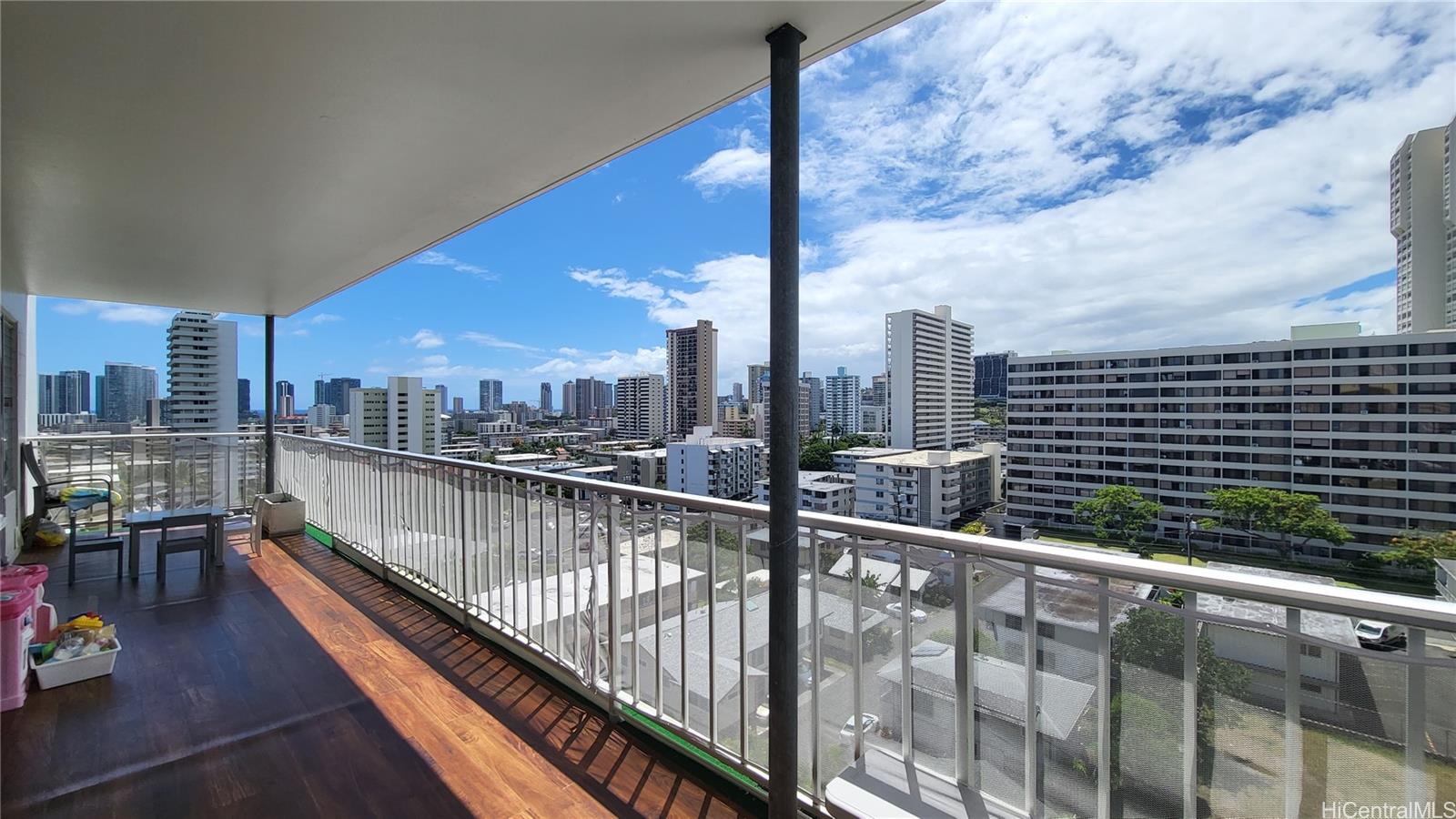 1333 Heulu Street #1008, Honolulu, HI 96822