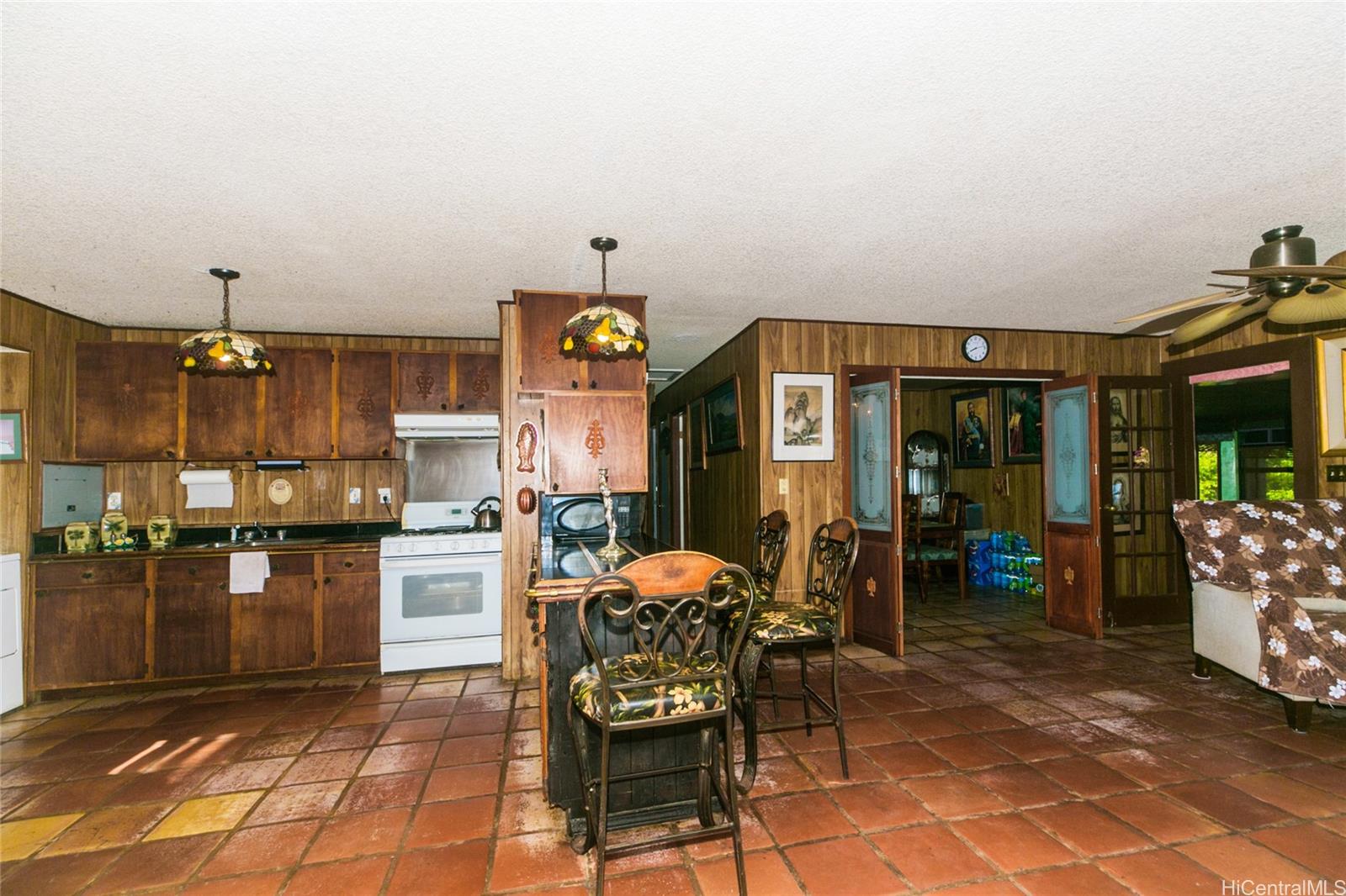 87-545 Kulaaupuni Street Waianae, HI 96792