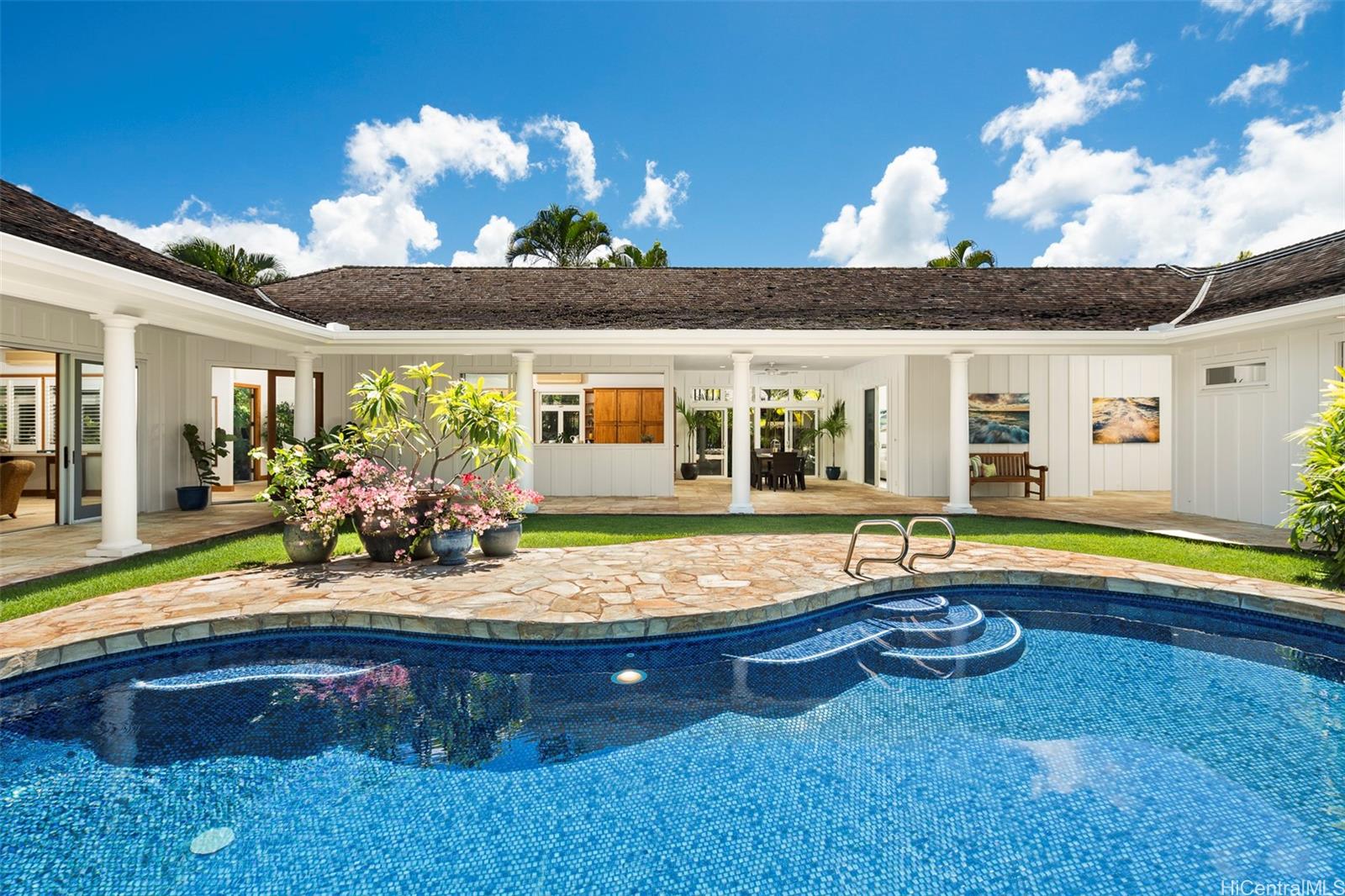 4616 Aukai Avenue Honolulu, HI 96816