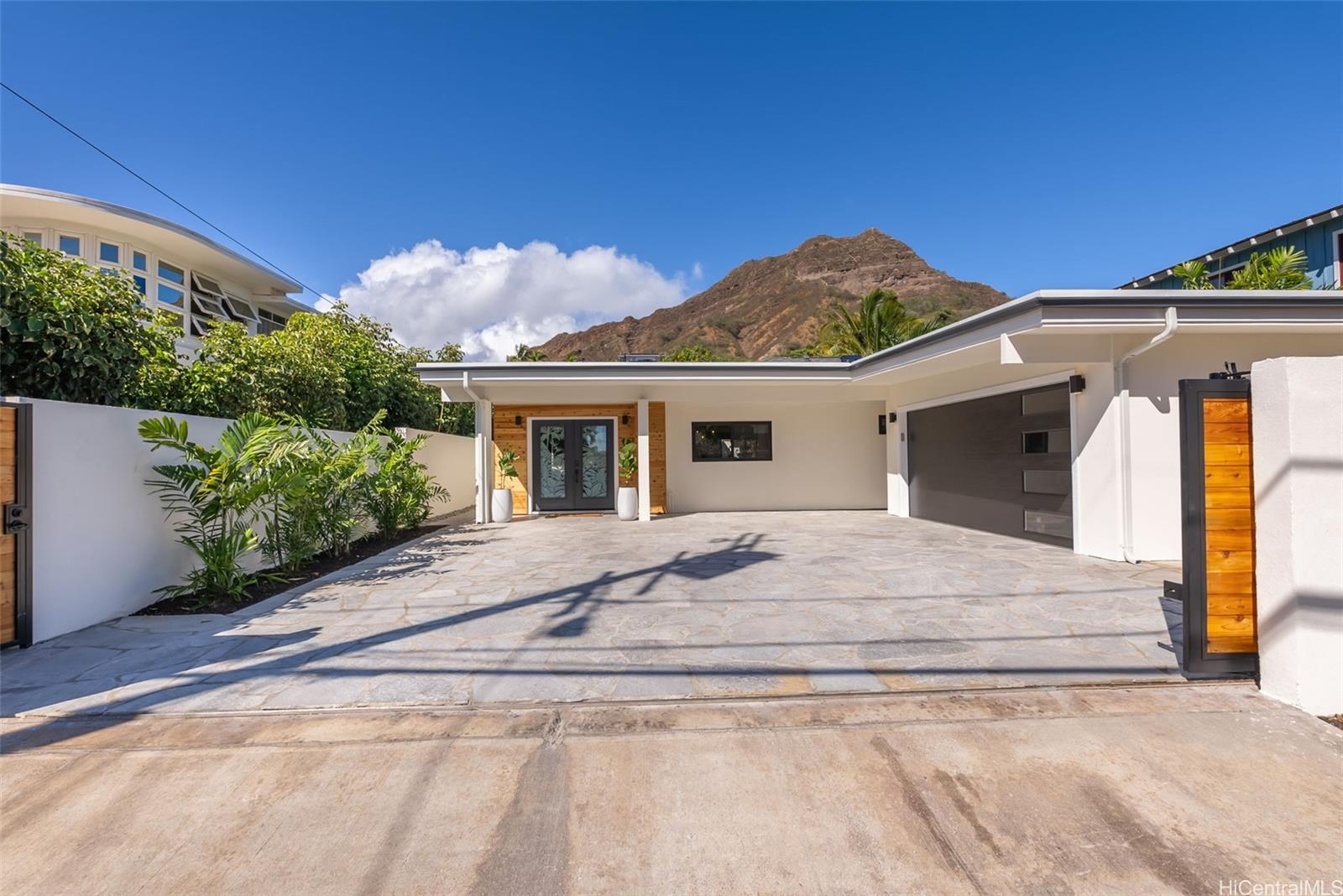 3030 Diamond Head Road Honolulu, HI 96815