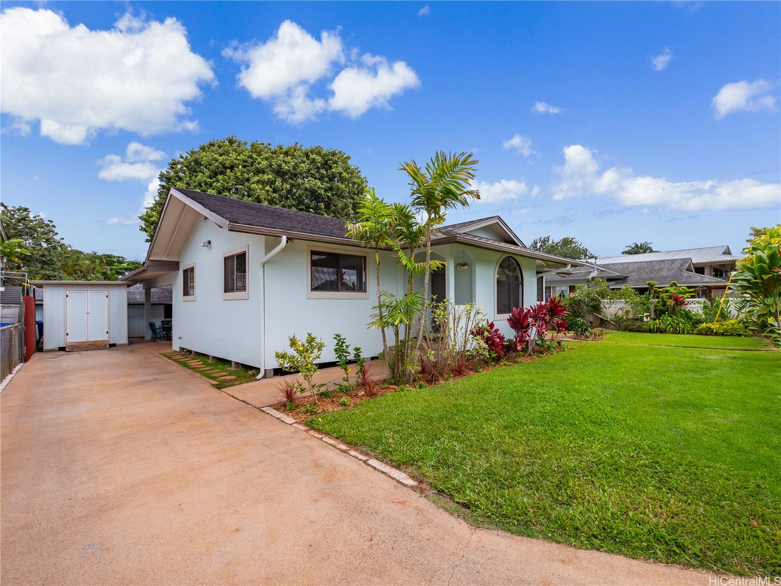 302 Circle Mauka Street Wahiawa, HI 96786