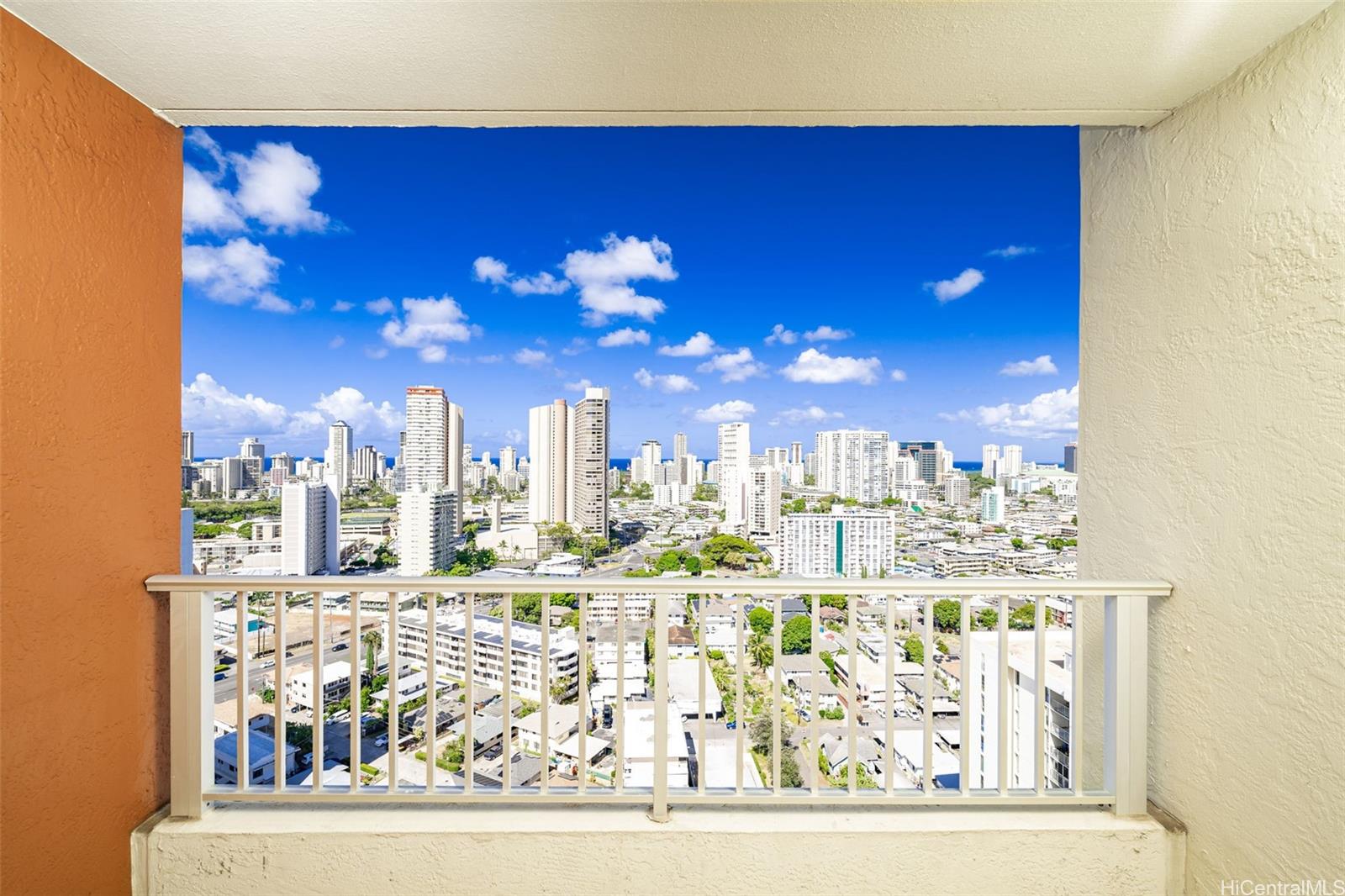 2740 Kuilei Street #2505, Honolulu, HI 96826