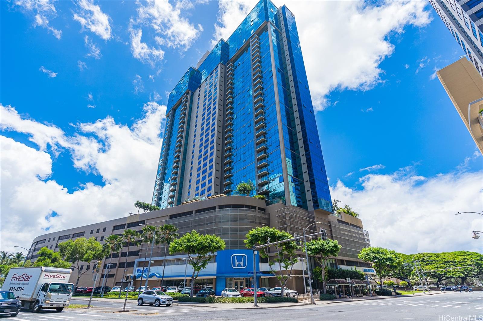 1200 Queen Emma Street #3811, Honolulu, HI 96813