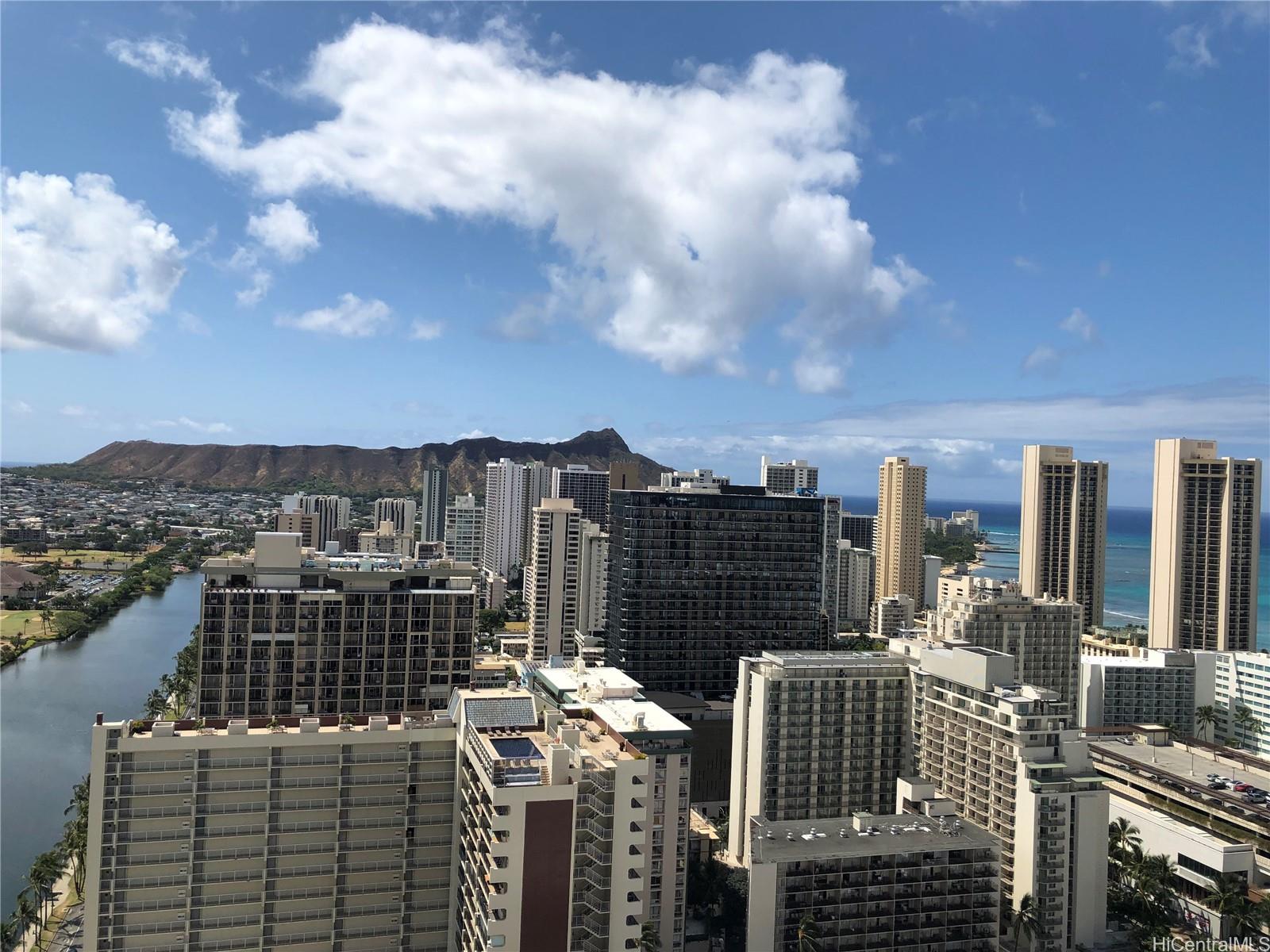 445 Seaside Avenue #3807, Honolulu, HI 96815