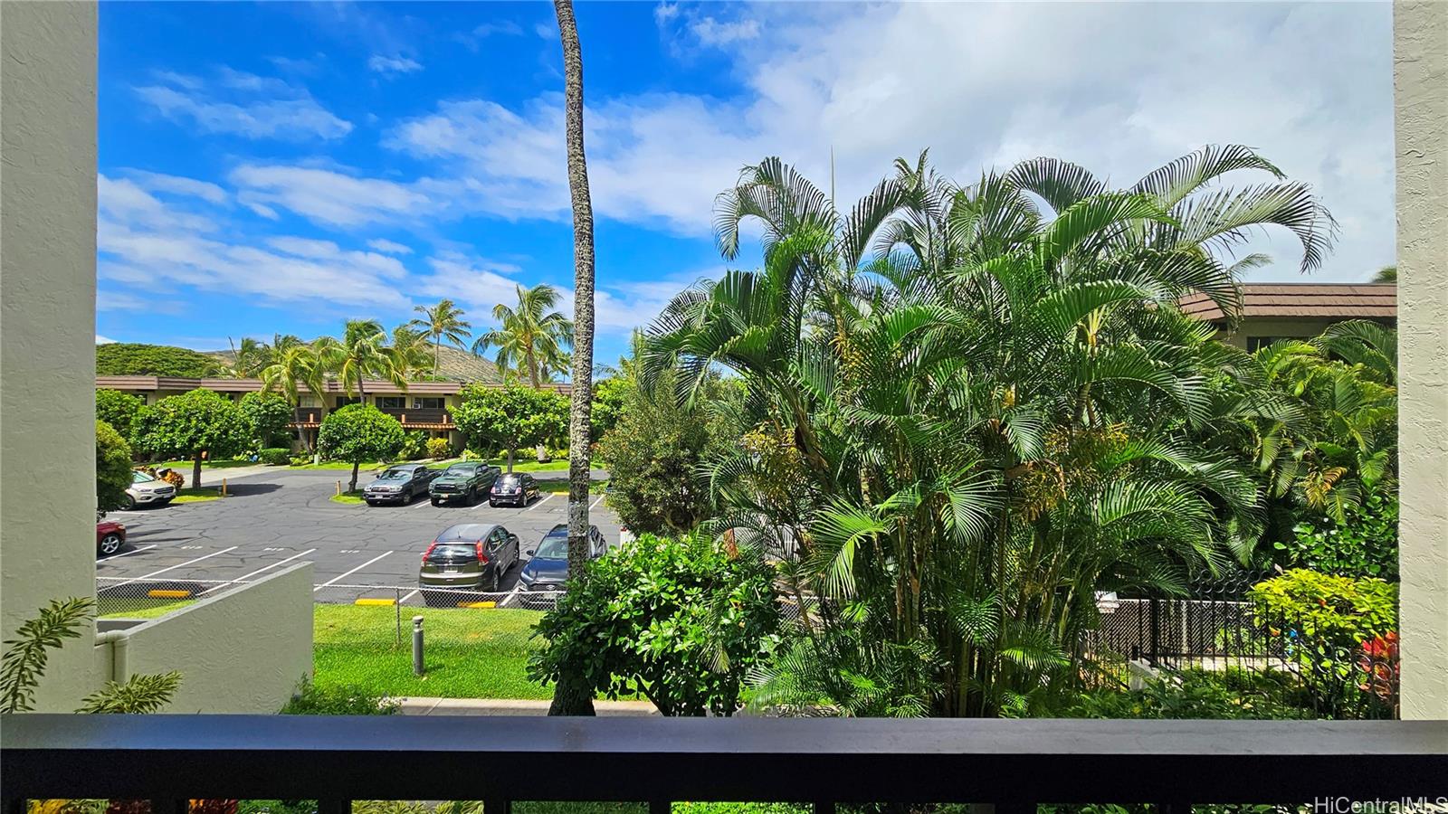 500 Lunalilo Home Road #32F, Honolulu, HI 96825