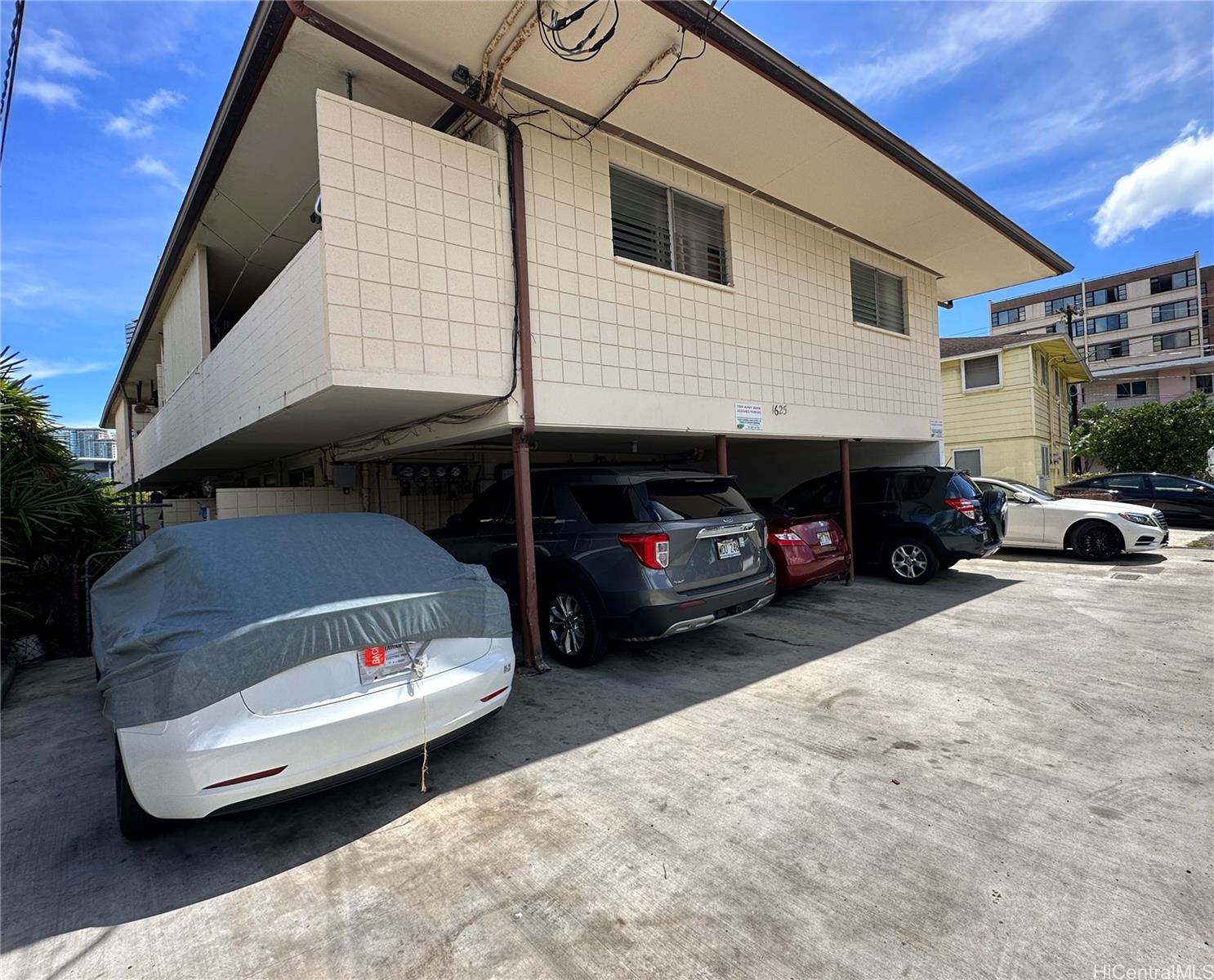 1625 Philip Street Honolulu, HI 96826