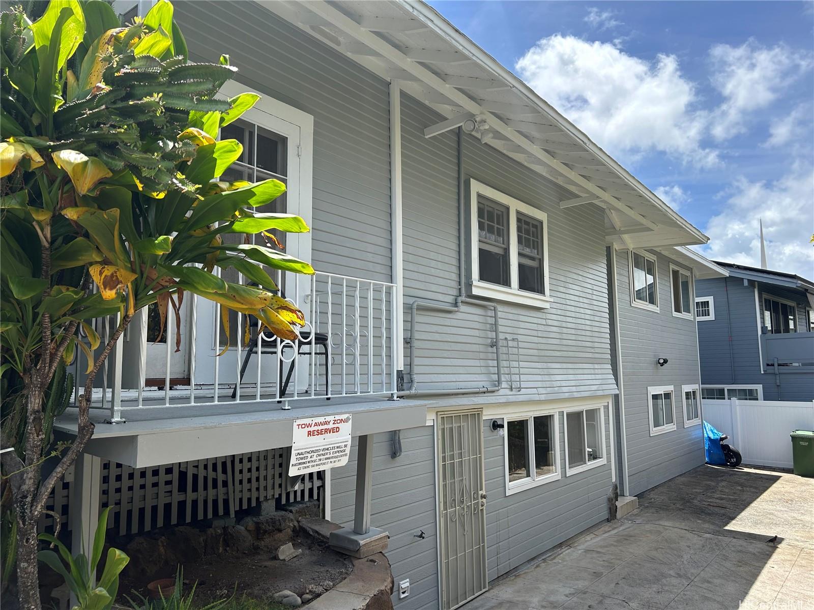 1735 Mott Smith Drive Honolulu, HI 96822