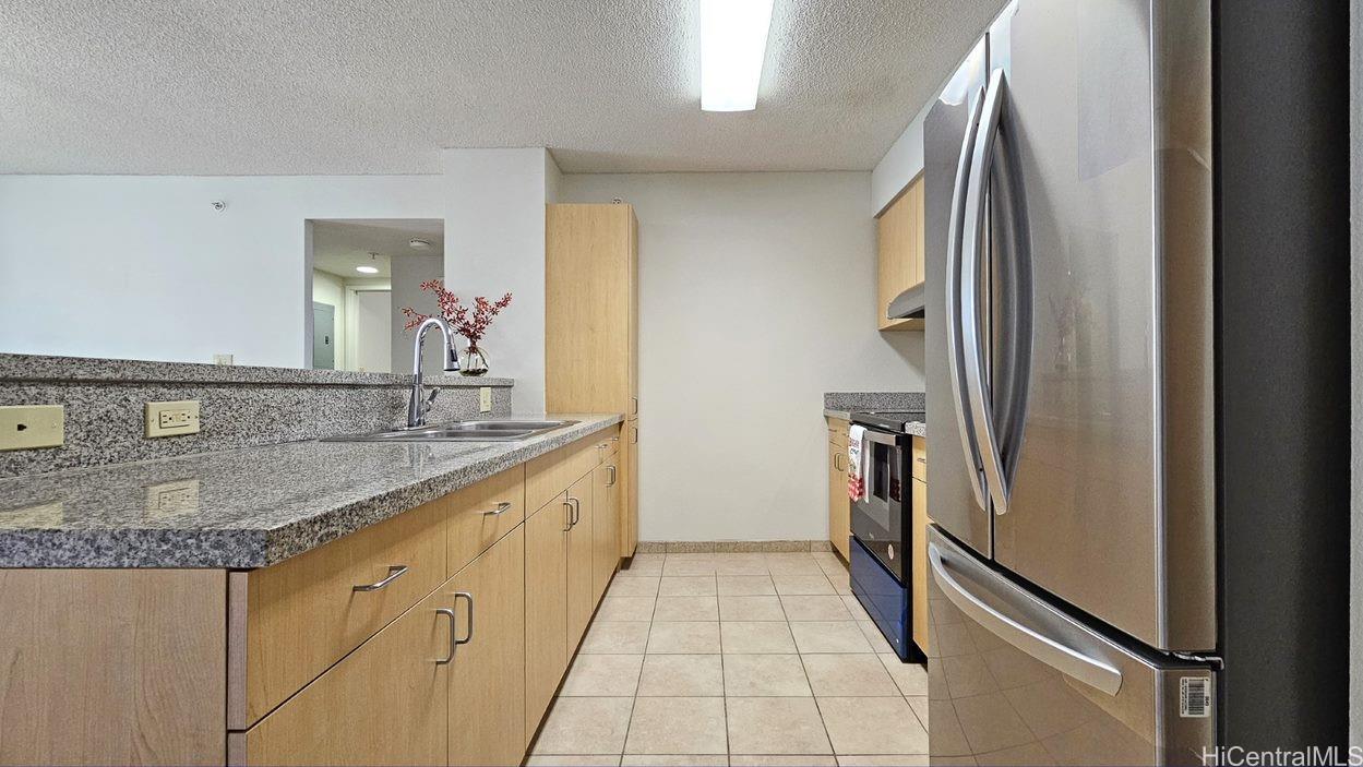 1315 Kalakaua Avenue #1211, Honolulu, HI 96826