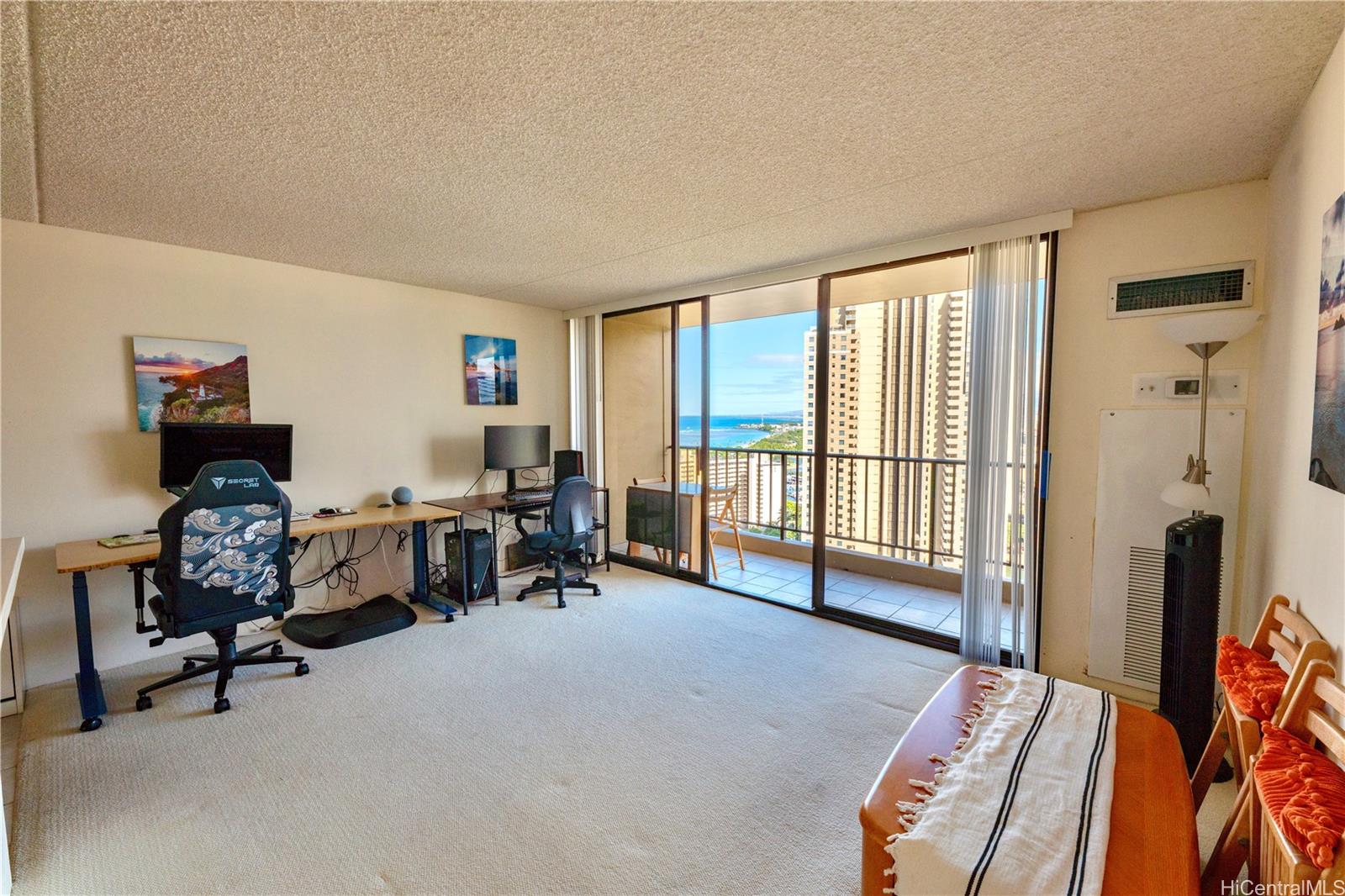 411 Hobron Lane #2806, Honolulu, HI 96815