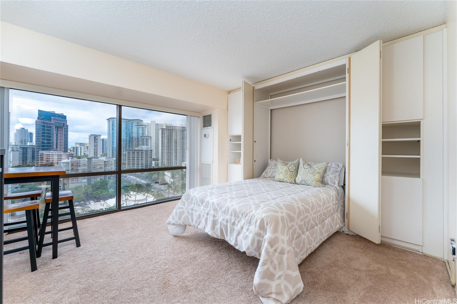 1750 Kalakaua Avenue #1407, Honolulu, HI 96826