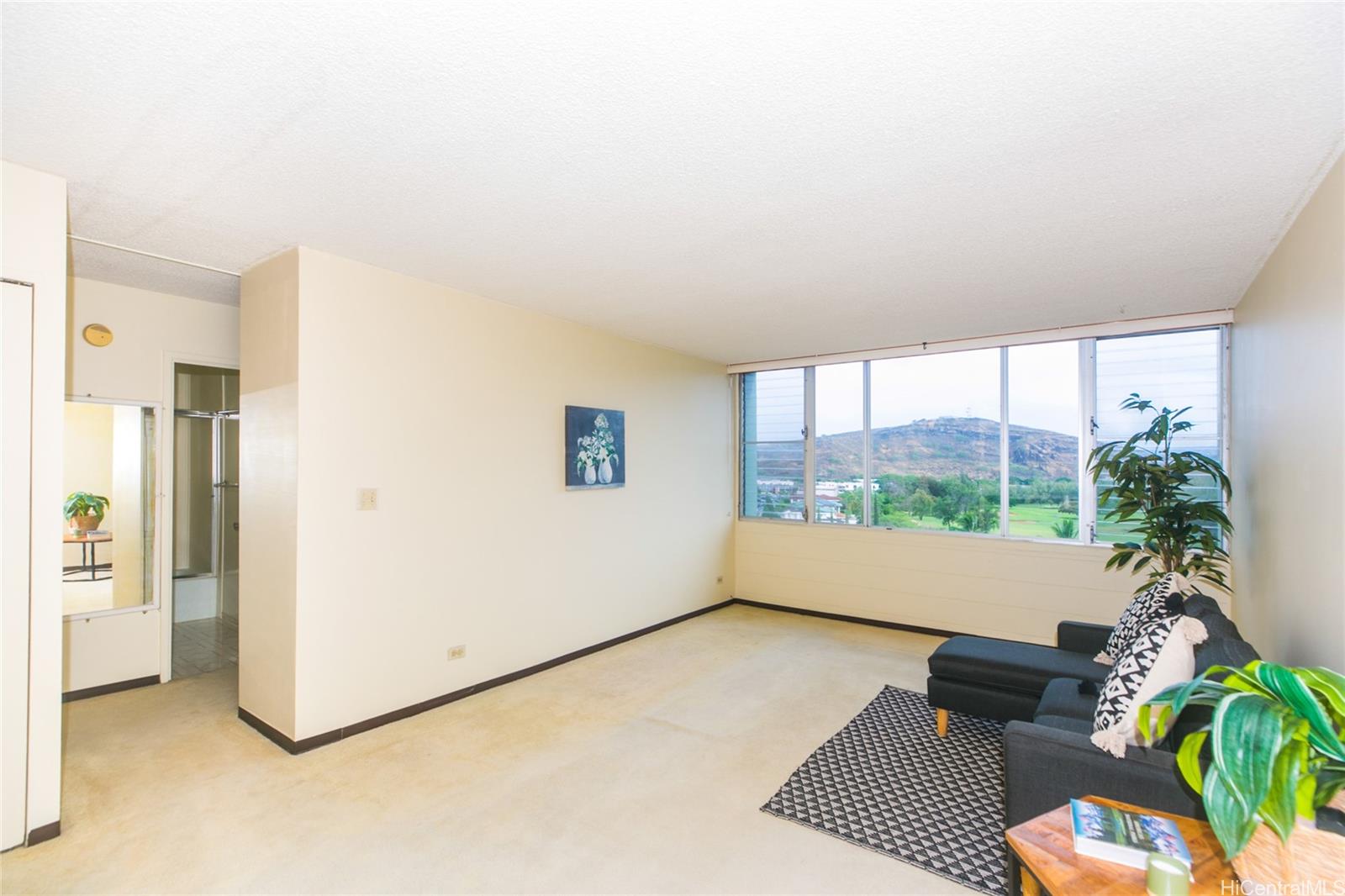 5210 Likini Street #710, Honolulu, HI 96818