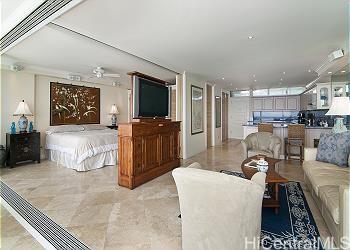 2877 Kalakaua Avenue #1004, Honolulu, HI 96815