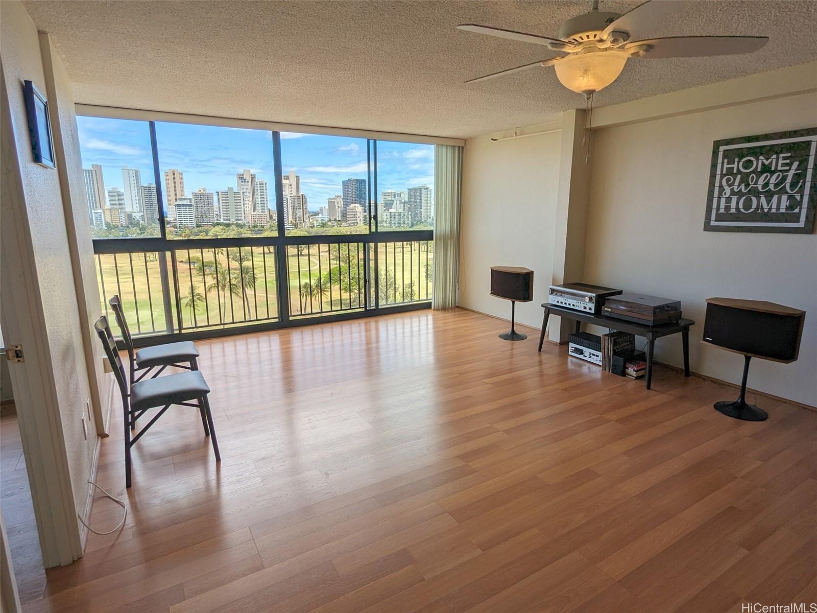 2916 Date Street #11F, Honolulu, HI 96816