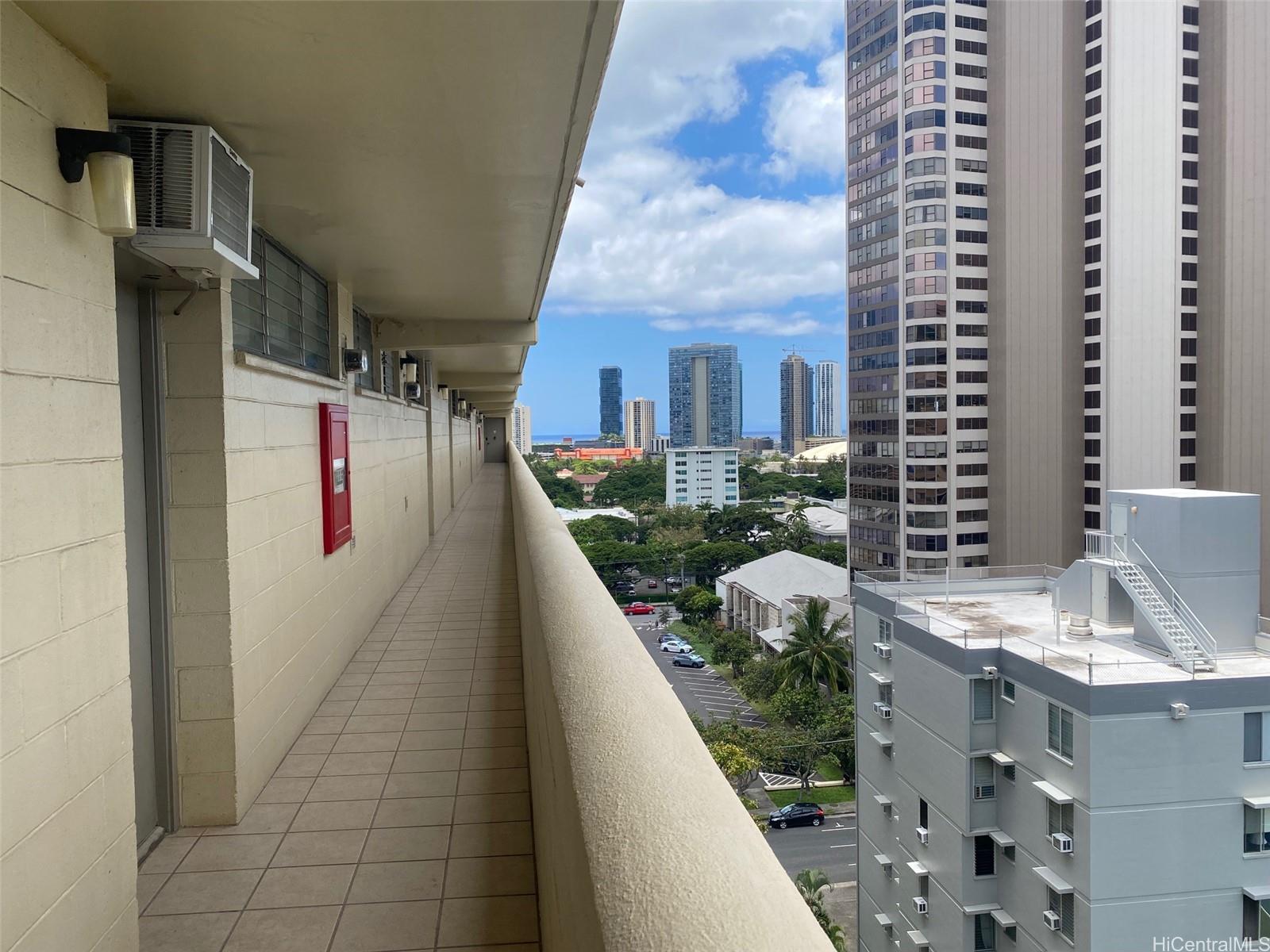 1040 Kinau Street #1207, Honolulu, HI 96814