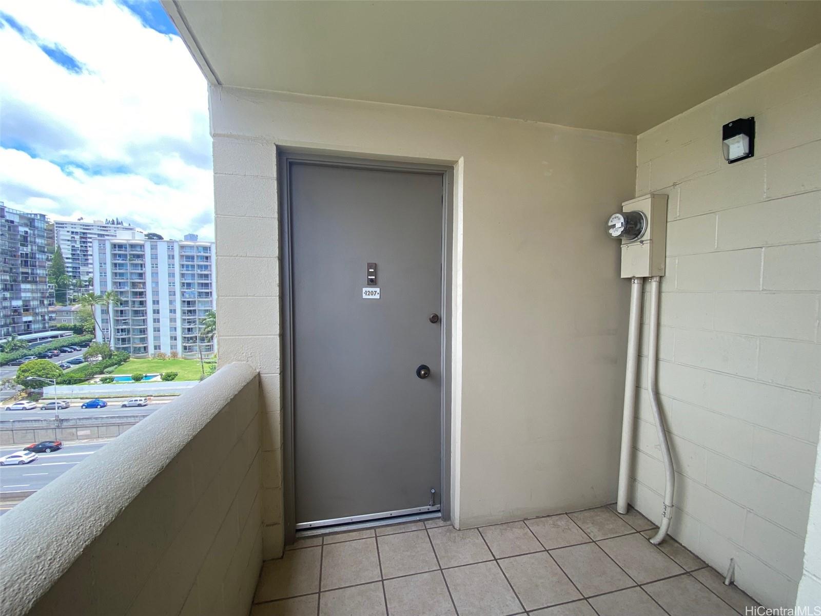 1040 Kinau Street #1207, Honolulu, HI 96814